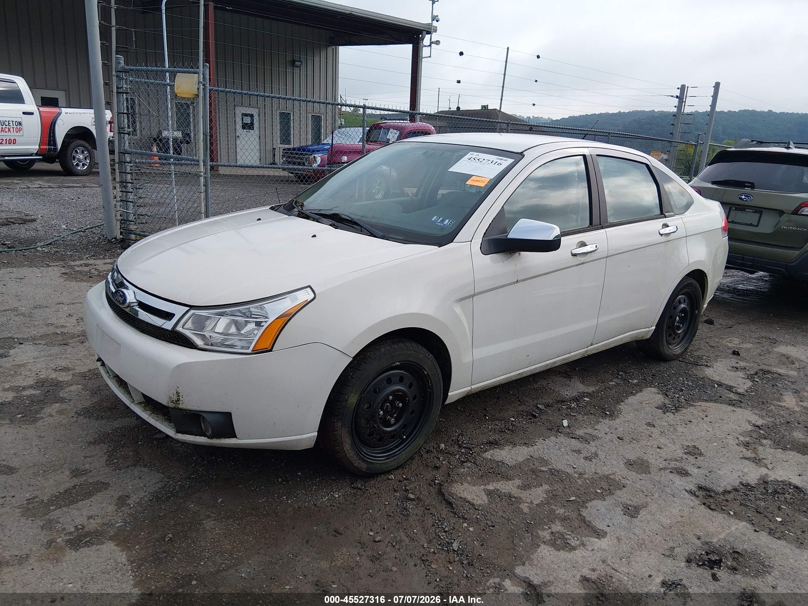 2011 Ford Focus Sel White vin: 1FAHP3HN8BW130128