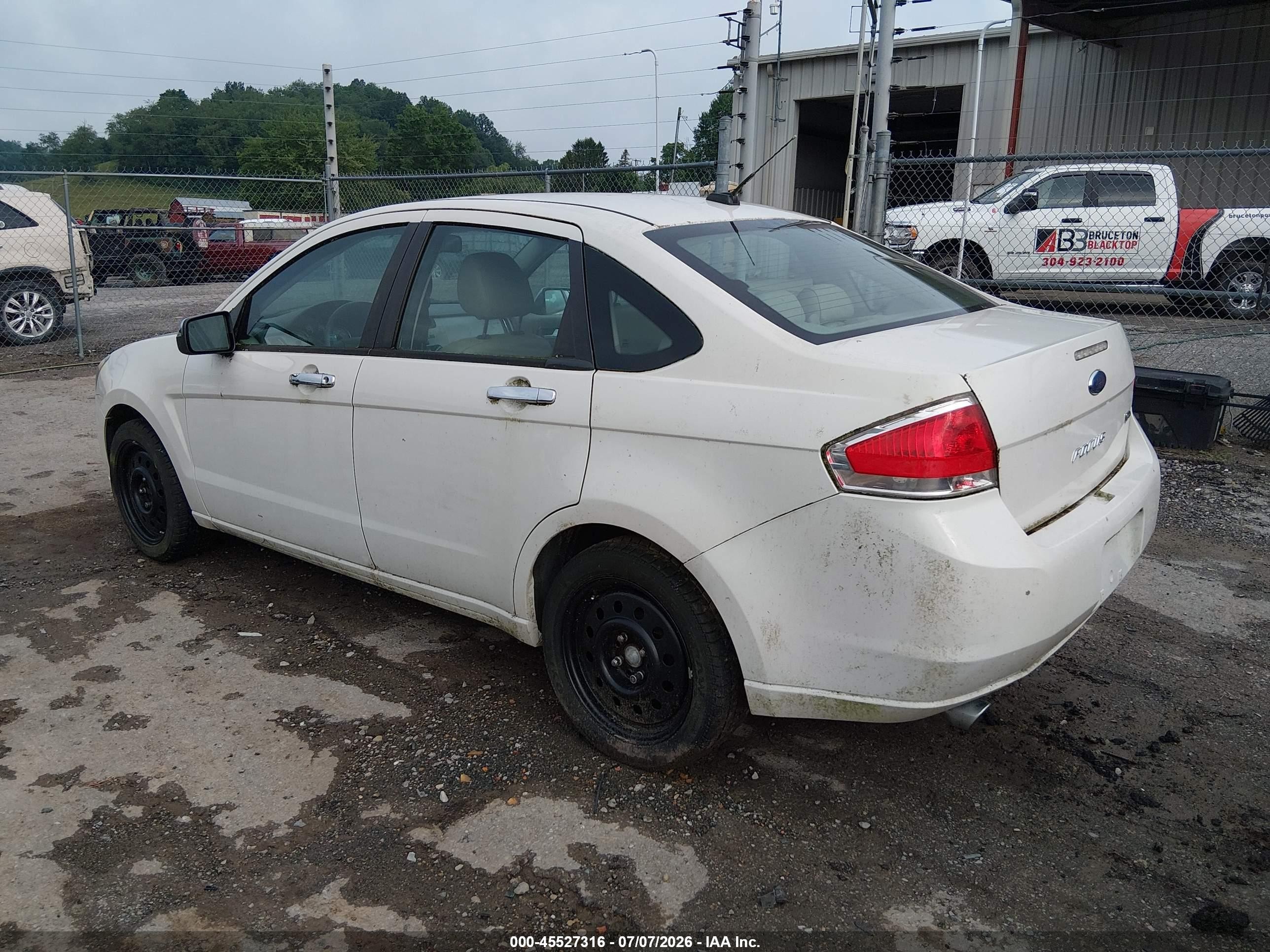 2011 Ford Focus Sel White vin: 1FAHP3HN8BW130128