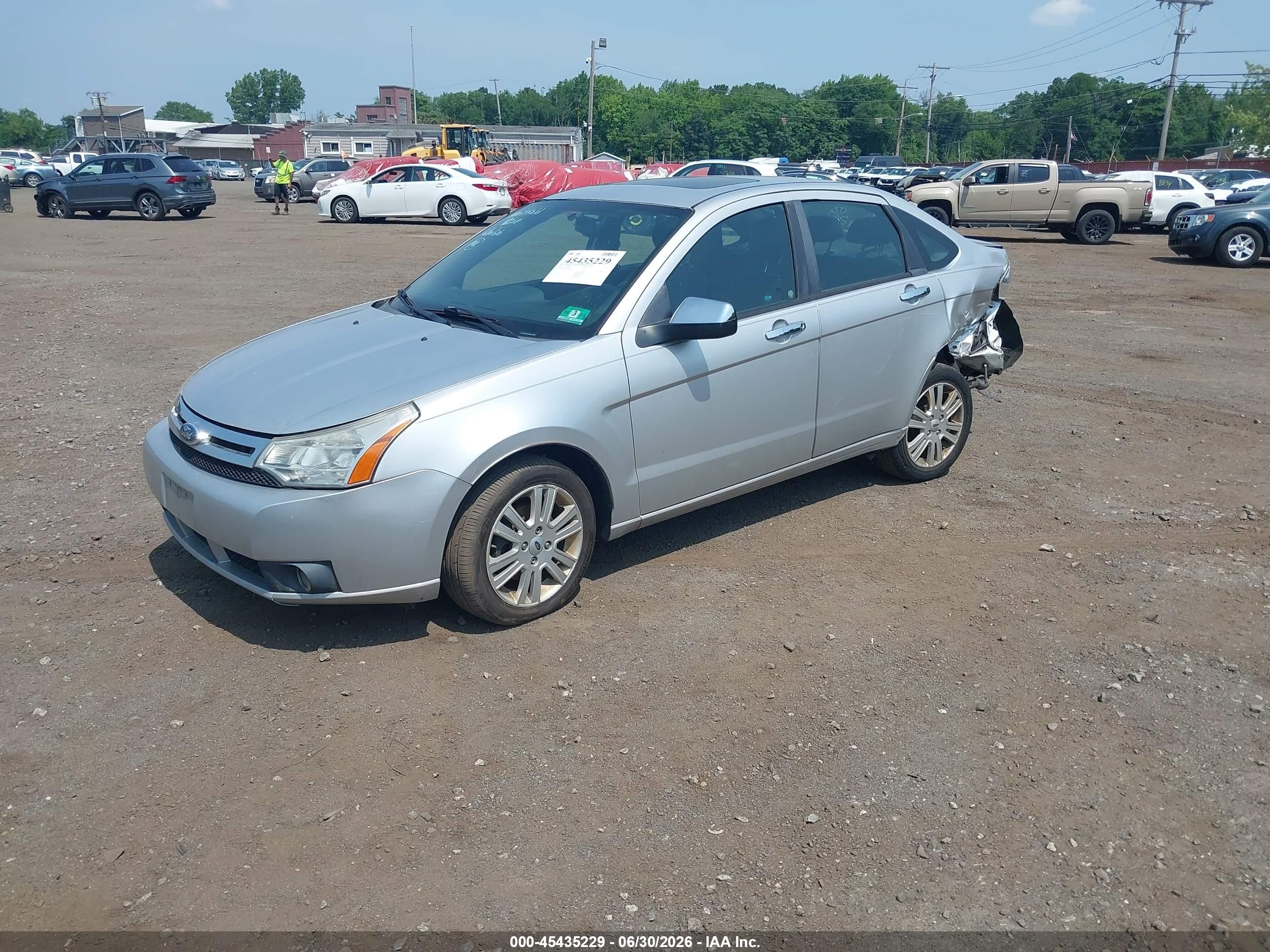 2010 Ford Focus Sel Silver vin: 1FAHP3HNXAW167647