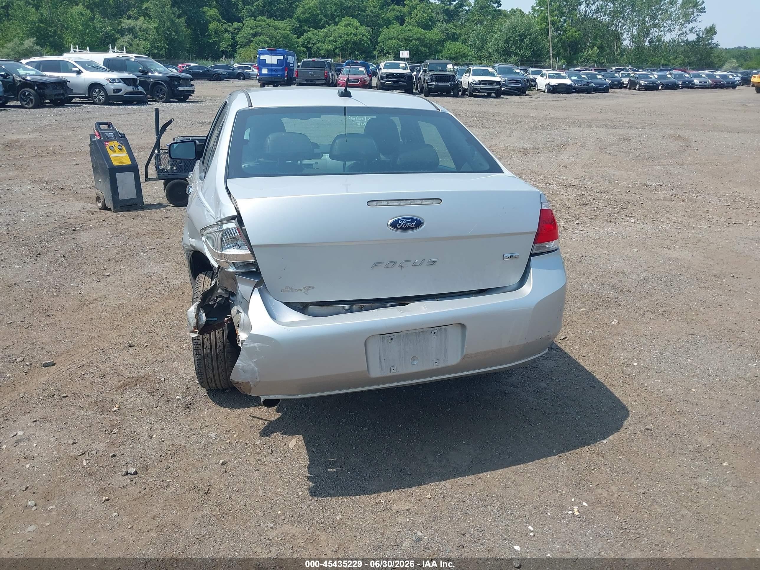 2010 Ford Focus Sel Silver vin: 1FAHP3HNXAW167647