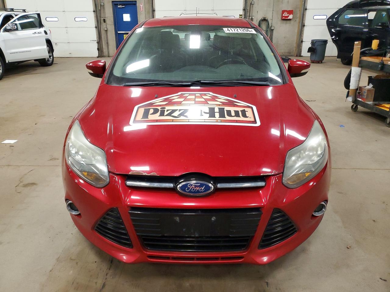 2012 Ford Focus Titanium Красный vin: 1FAHP3J21CL145430
