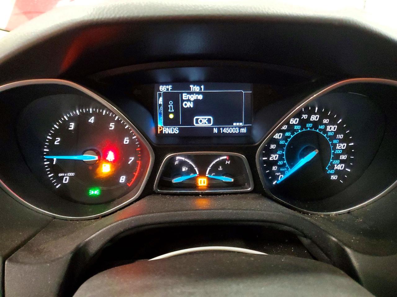 2012 Ford Focus Titanium Красный vin: 1FAHP3J21CL145430