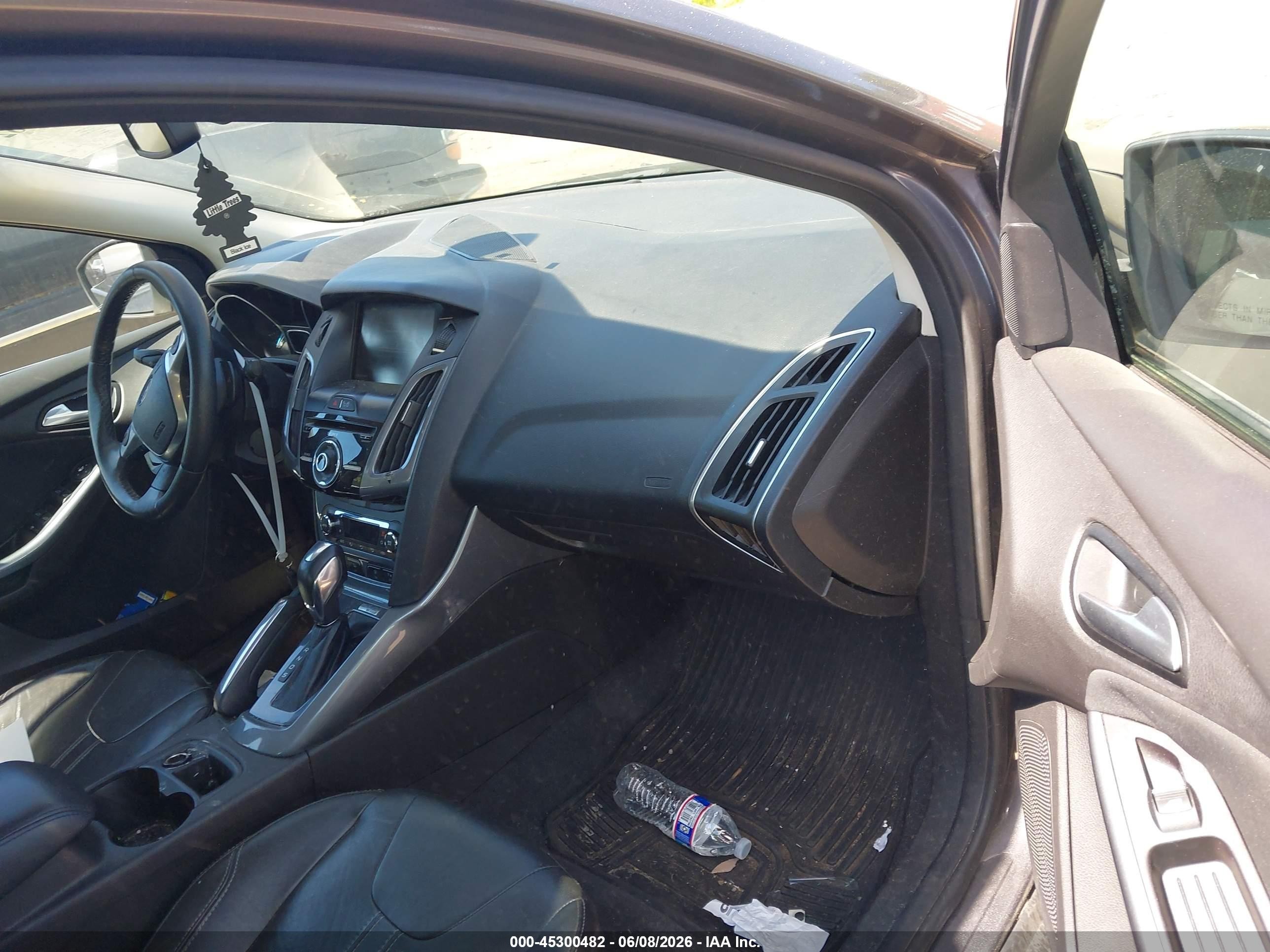 2012 Ford Focus Titanium Gray vin: 1FAHP3J23CL182267