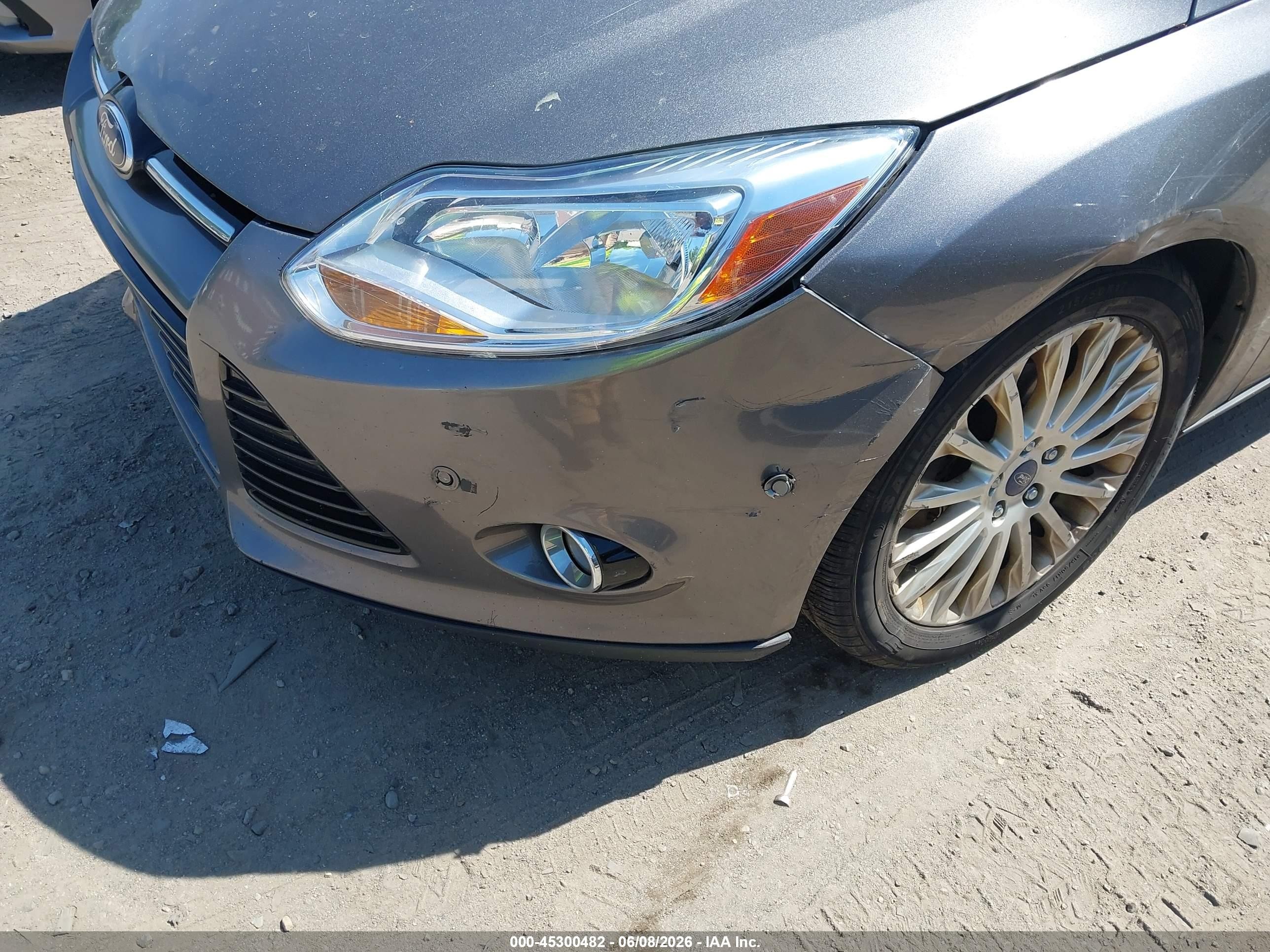 2012 Ford Focus Titanium Gray vin: 1FAHP3J23CL182267