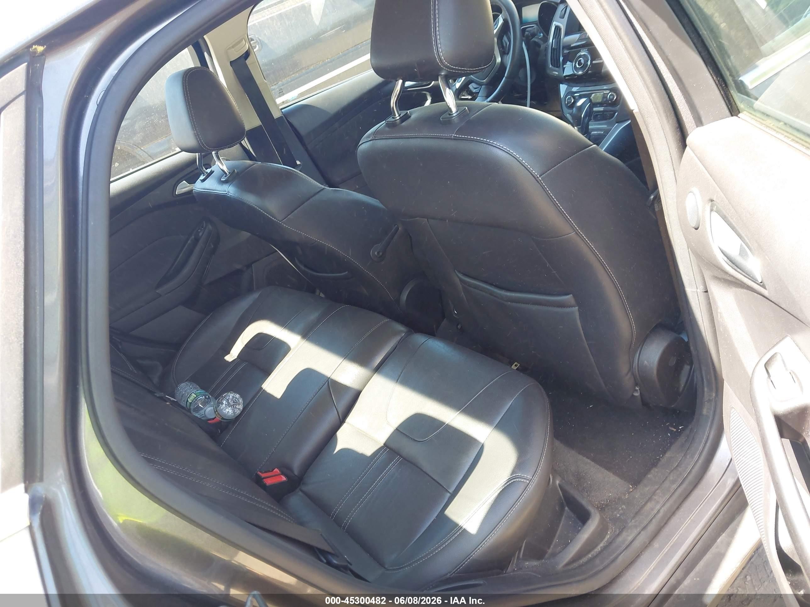 2012 Ford Focus Titanium Gray vin: 1FAHP3J23CL182267