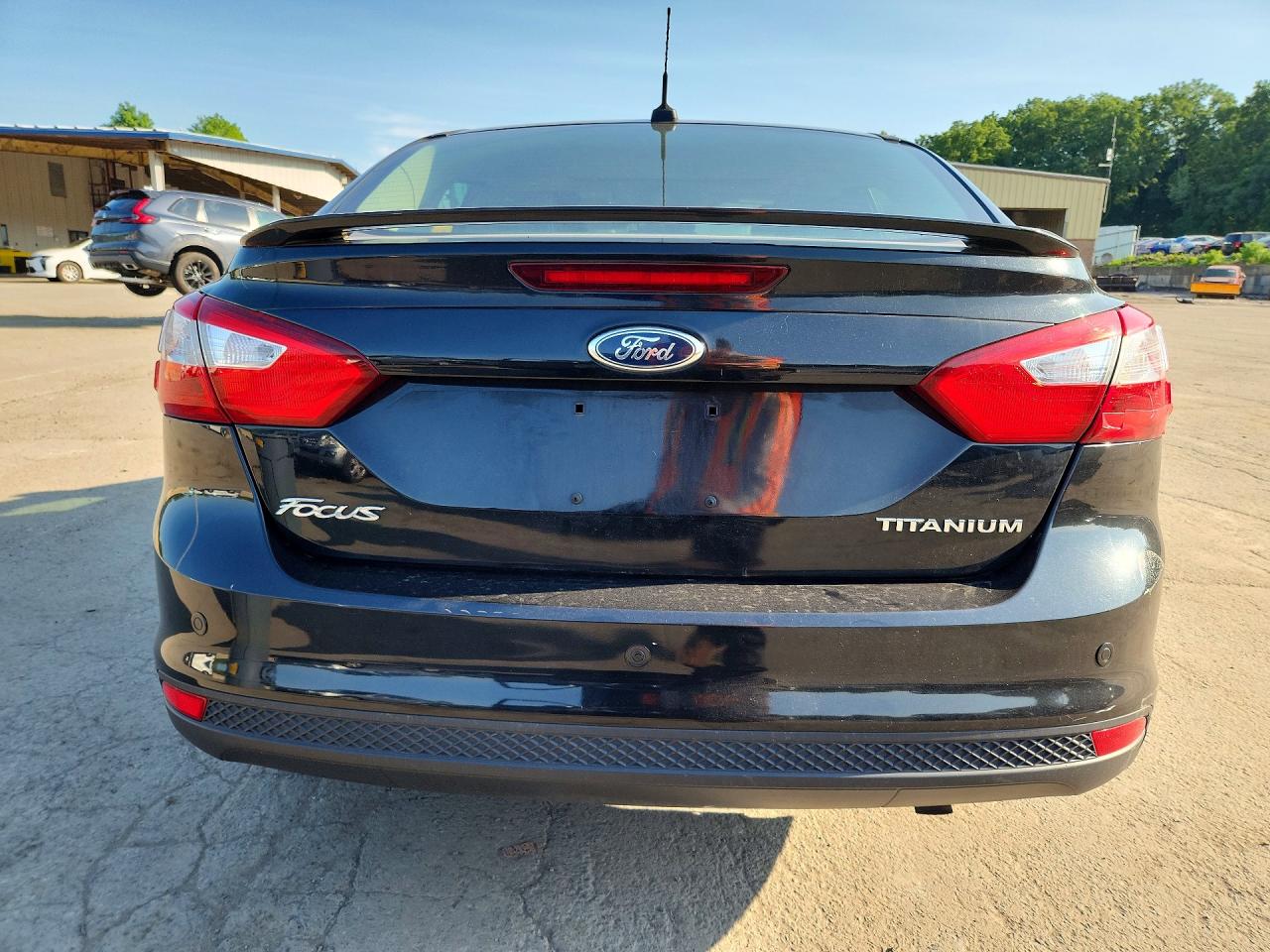 2012 Ford Focus Titanium Charcoal vin: 1FAHP3J23CL313147
