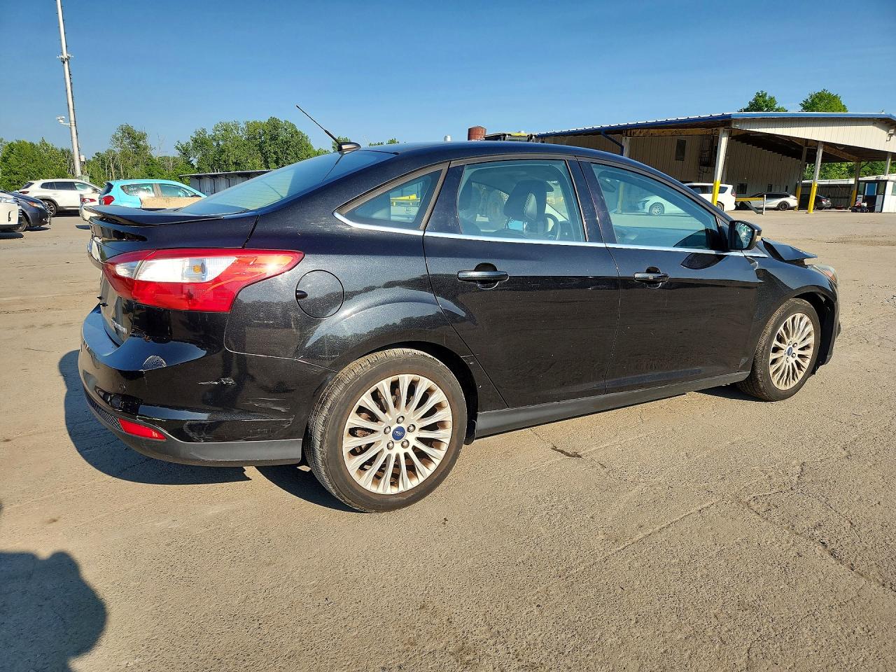 2012 Ford Focus Titanium Charcoal vin: 1FAHP3J23CL313147