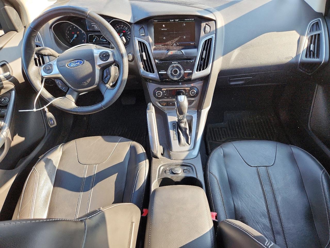 2012 Ford Focus Titanium Charcoal vin: 1FAHP3J23CL313147