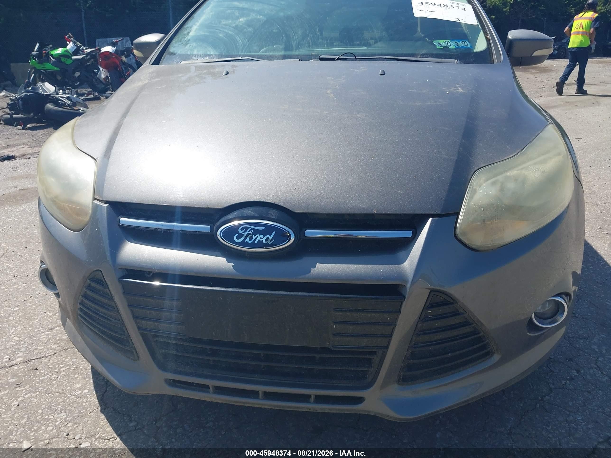 2012 Ford Focus Titanium Gray vin: 1FAHP3J24CL195366