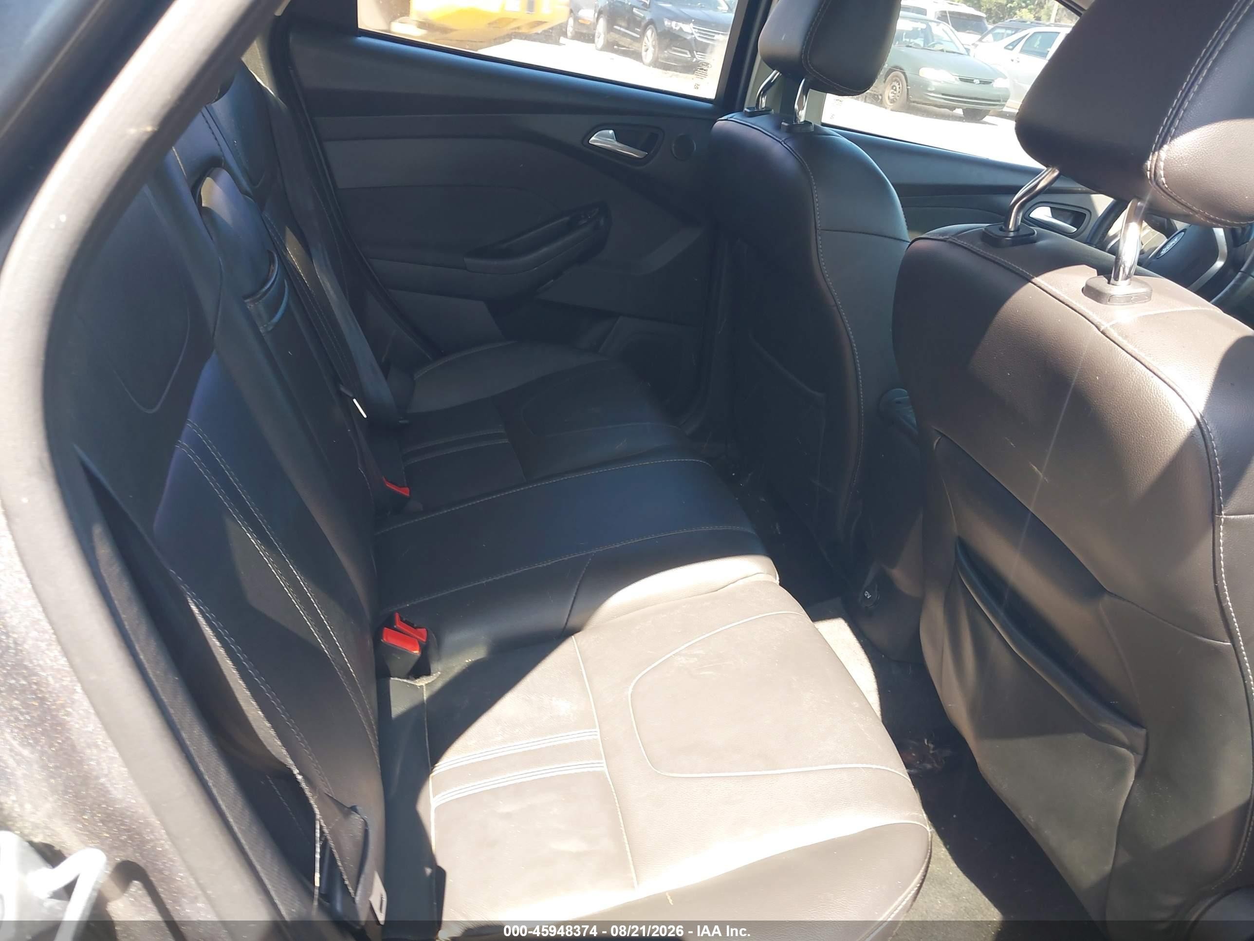 2012 Ford Focus Titanium Gray vin: 1FAHP3J24CL195366