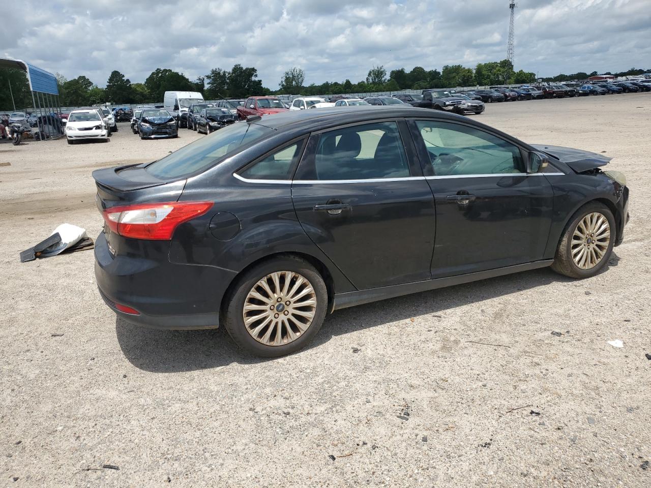 2012 Ford Focus Titanium Black vin: 1FAHP3J24CL407778