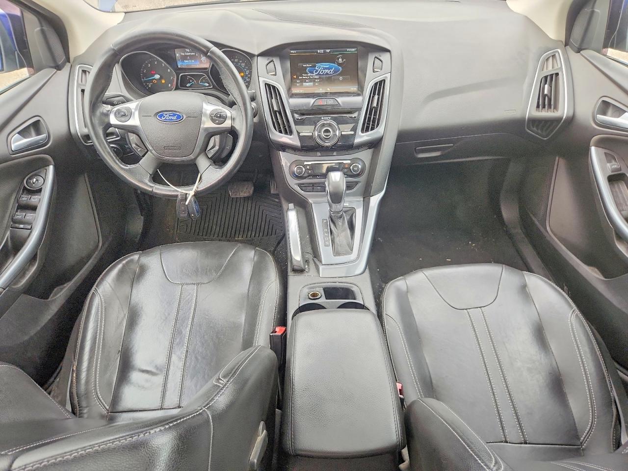 2012 Ford Focus Titanium Blue vin: 1FAHP3J26CL303941