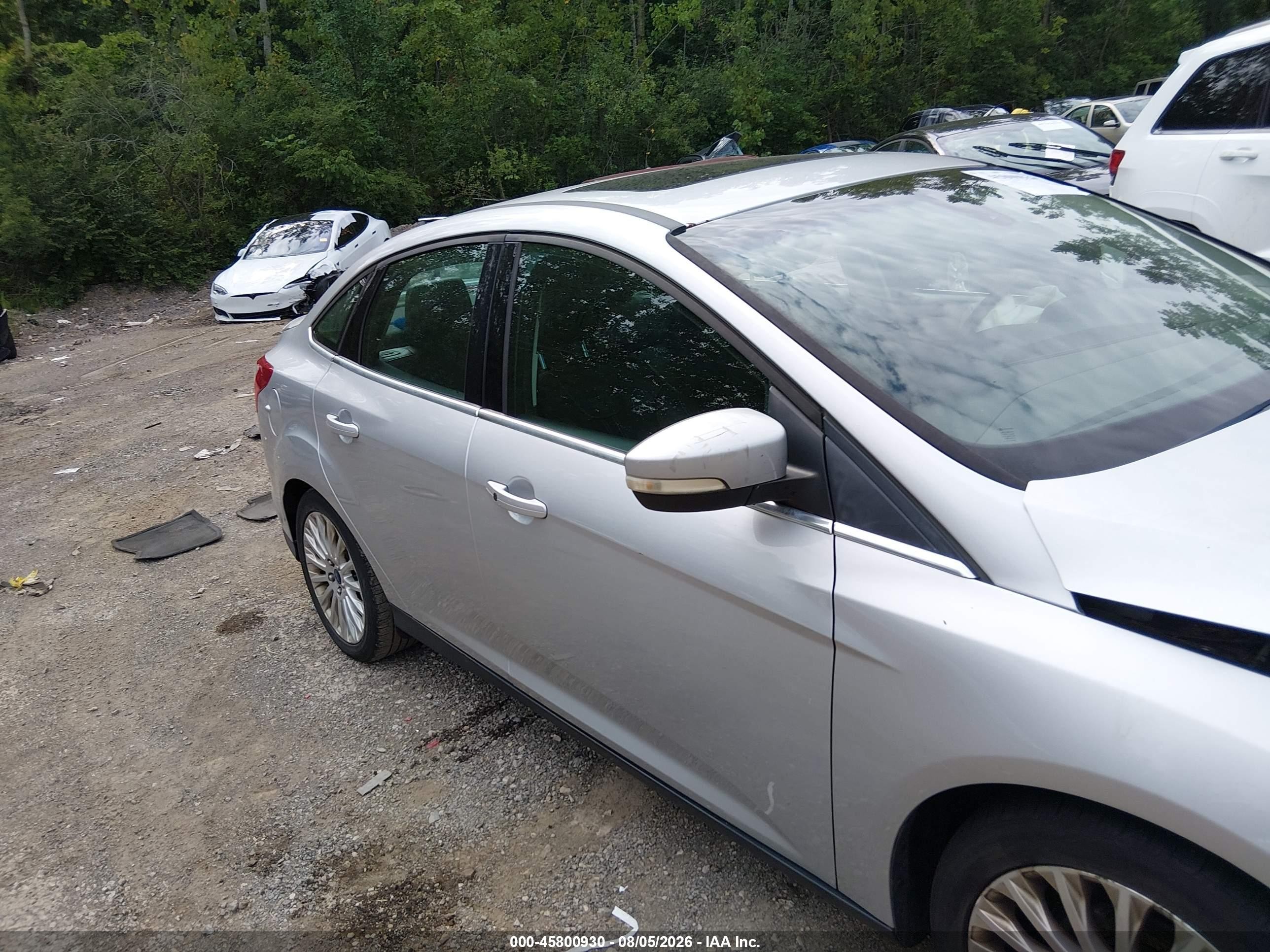 2012 Ford Focus Titanium Silver vin: 1FAHP3J26CL447750