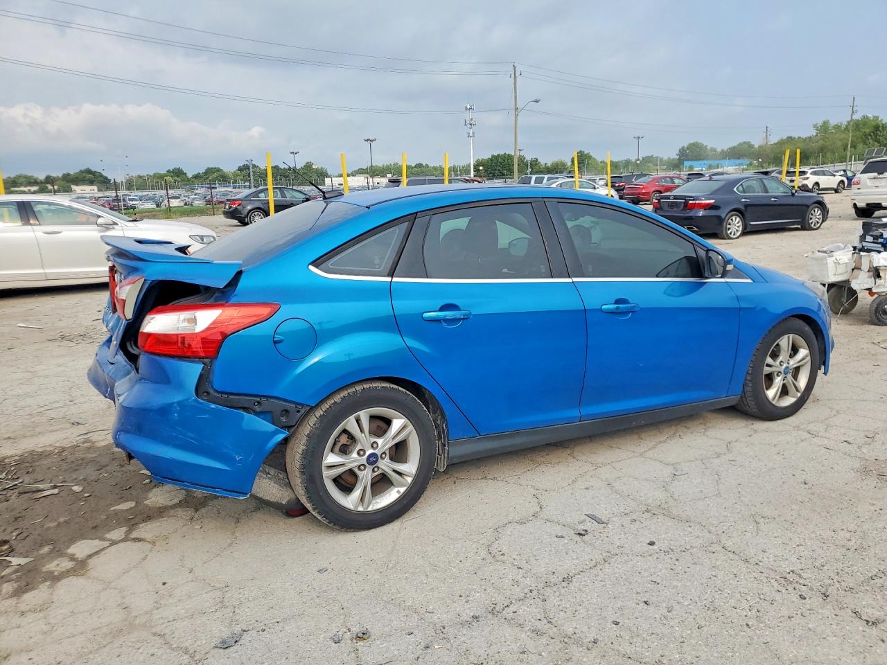 2012 Ford Focus Titanium Blue vin: 1FAHP3J28CL188713