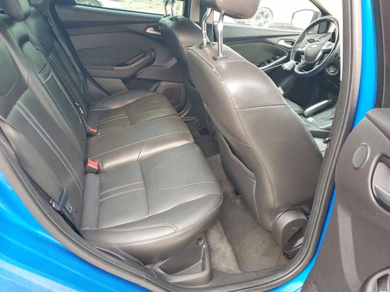 2012 Ford Focus Titanium Blue vin: 1FAHP3J28CL188713