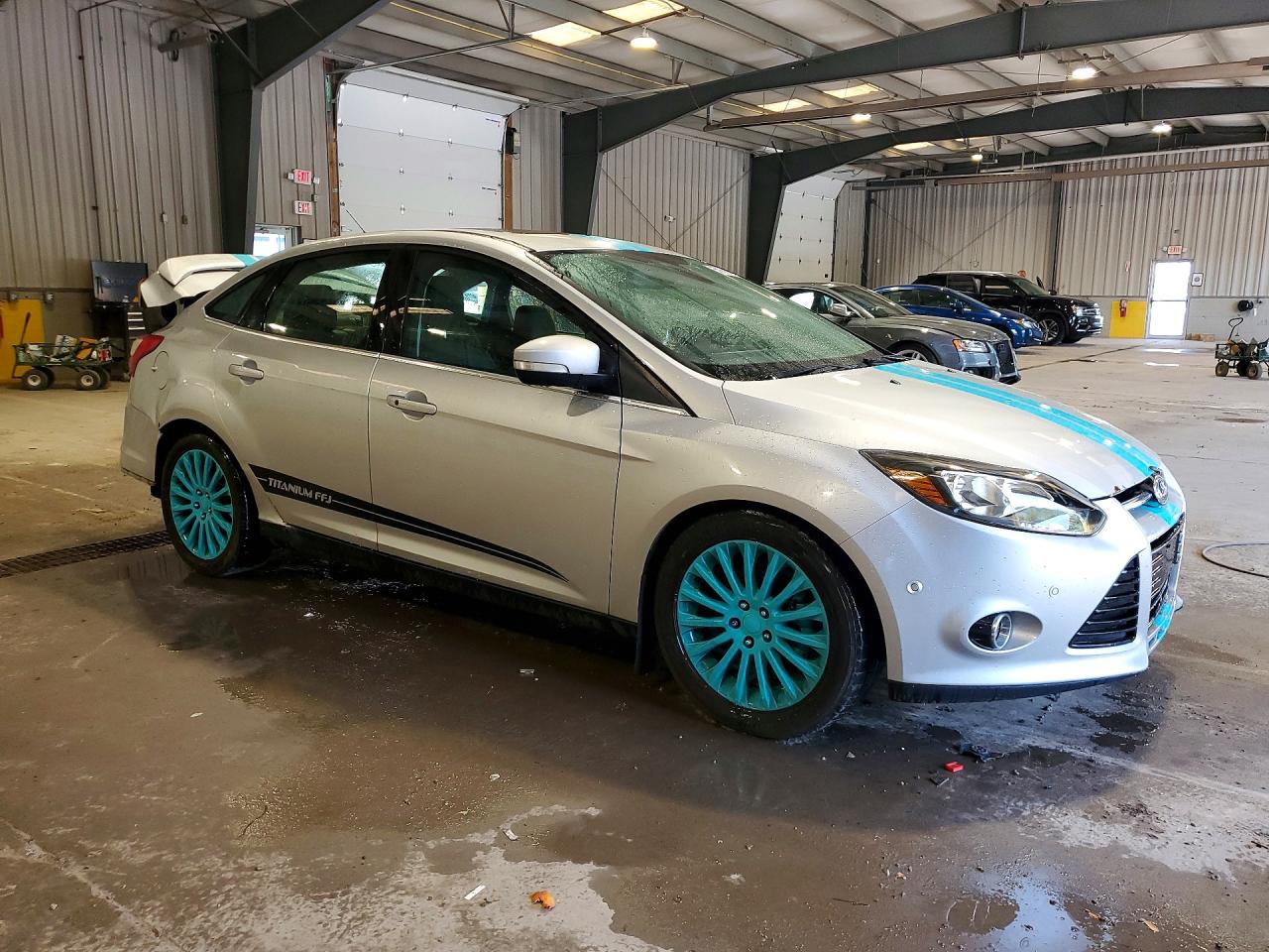 2012 Ford Focus Silver vin: 1FAHP3J28CL233374