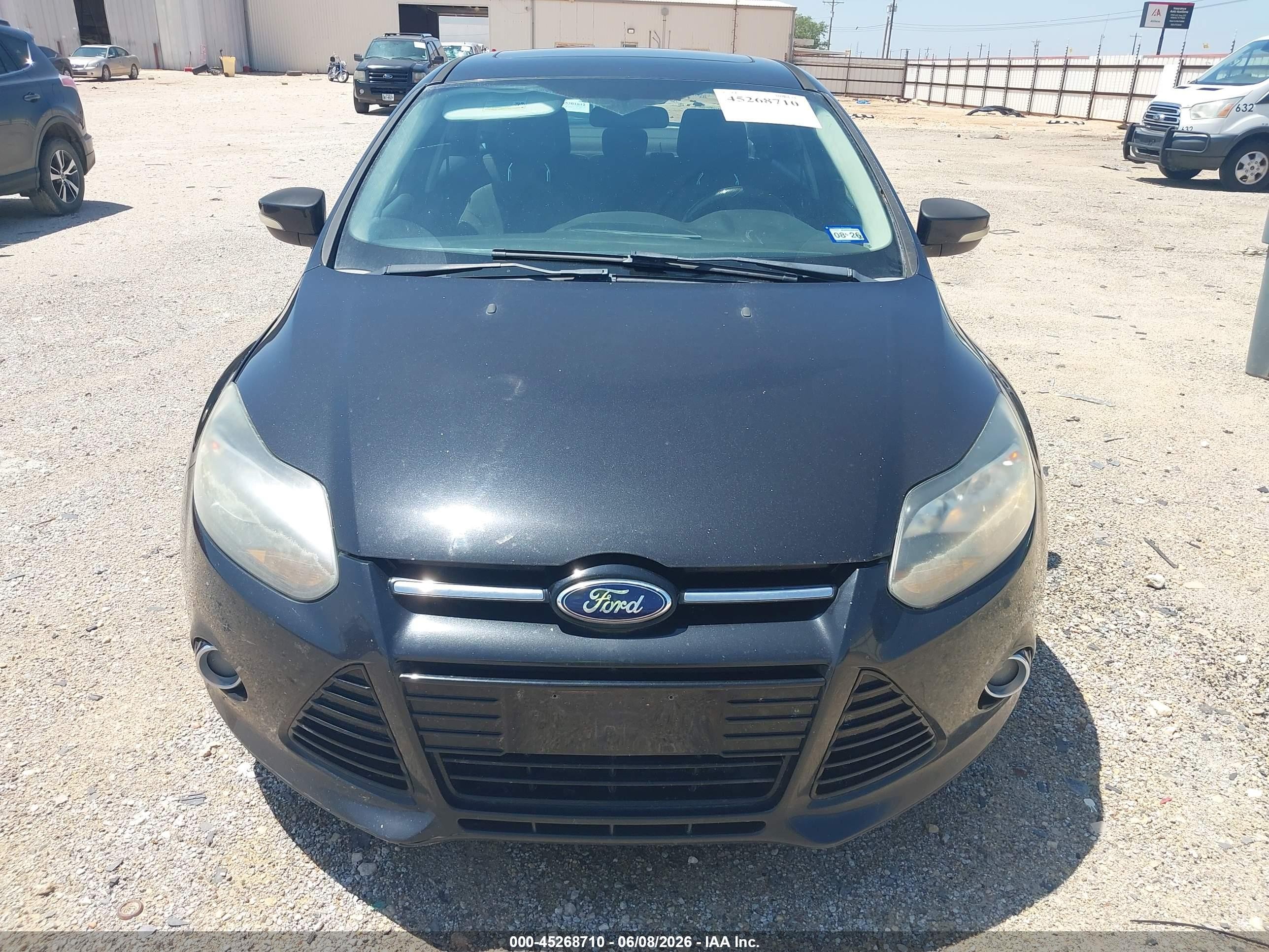 2012 Ford Focus Titanium Black vin: 1FAHP3J28CL352252