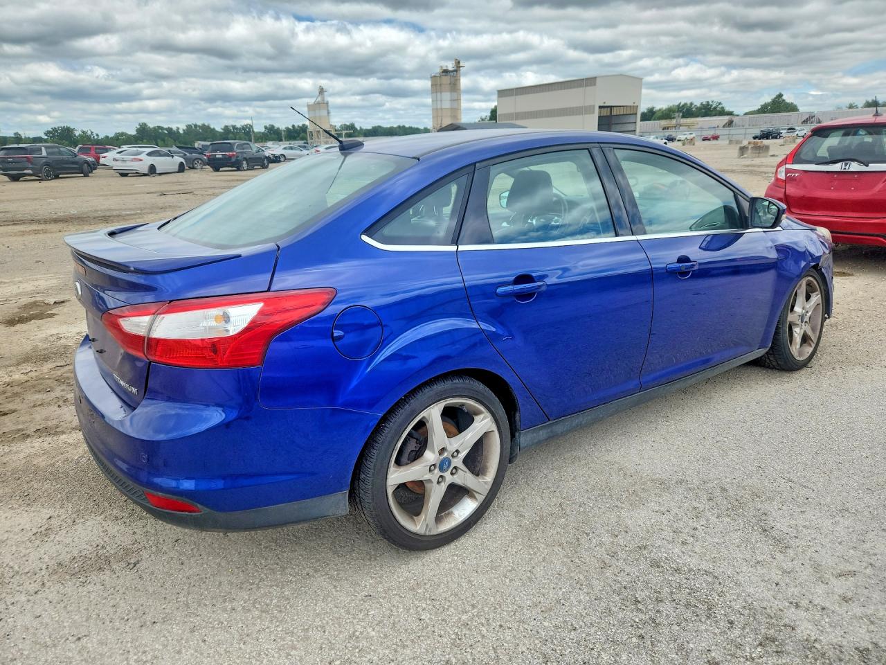 2012 Ford Focus Titanium Blue vin: 1FAHP3J2XCL343276