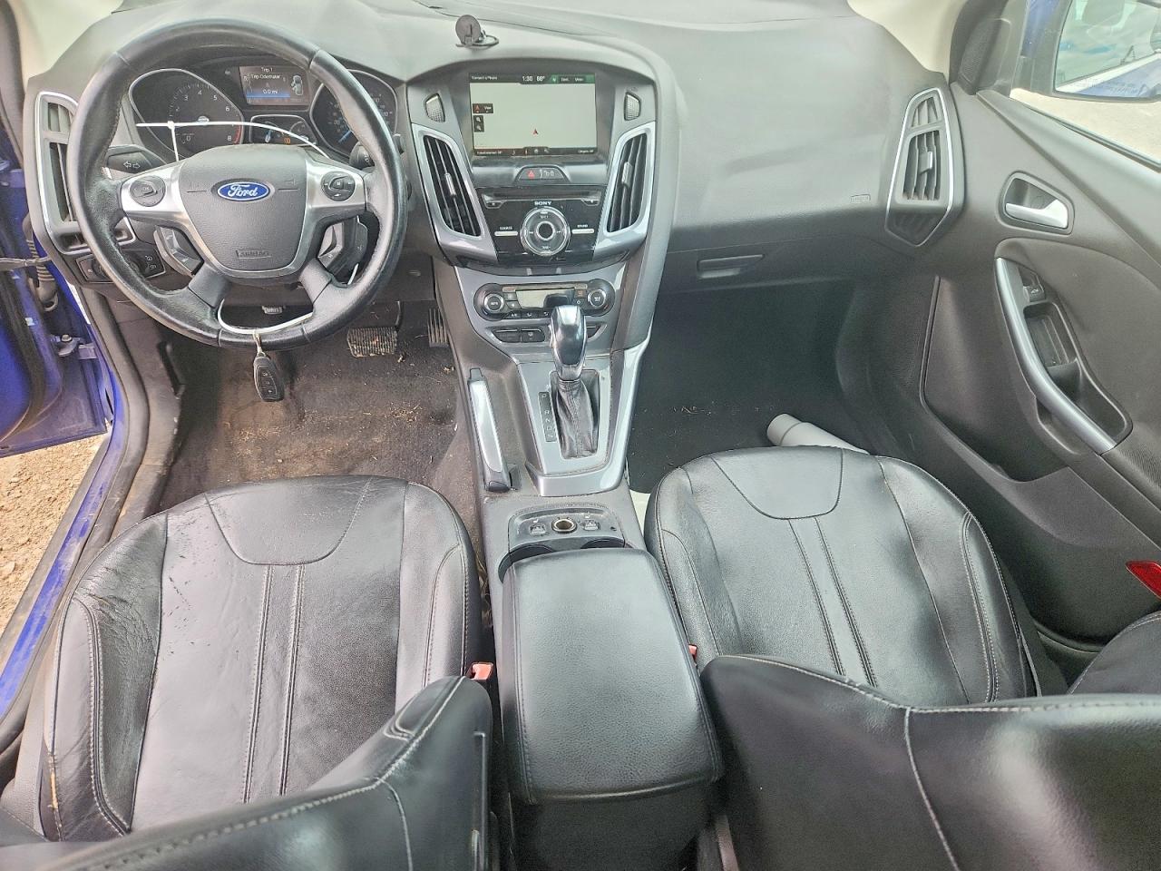 2012 Ford Focus Titanium Blue vin: 1FAHP3J2XCL343276