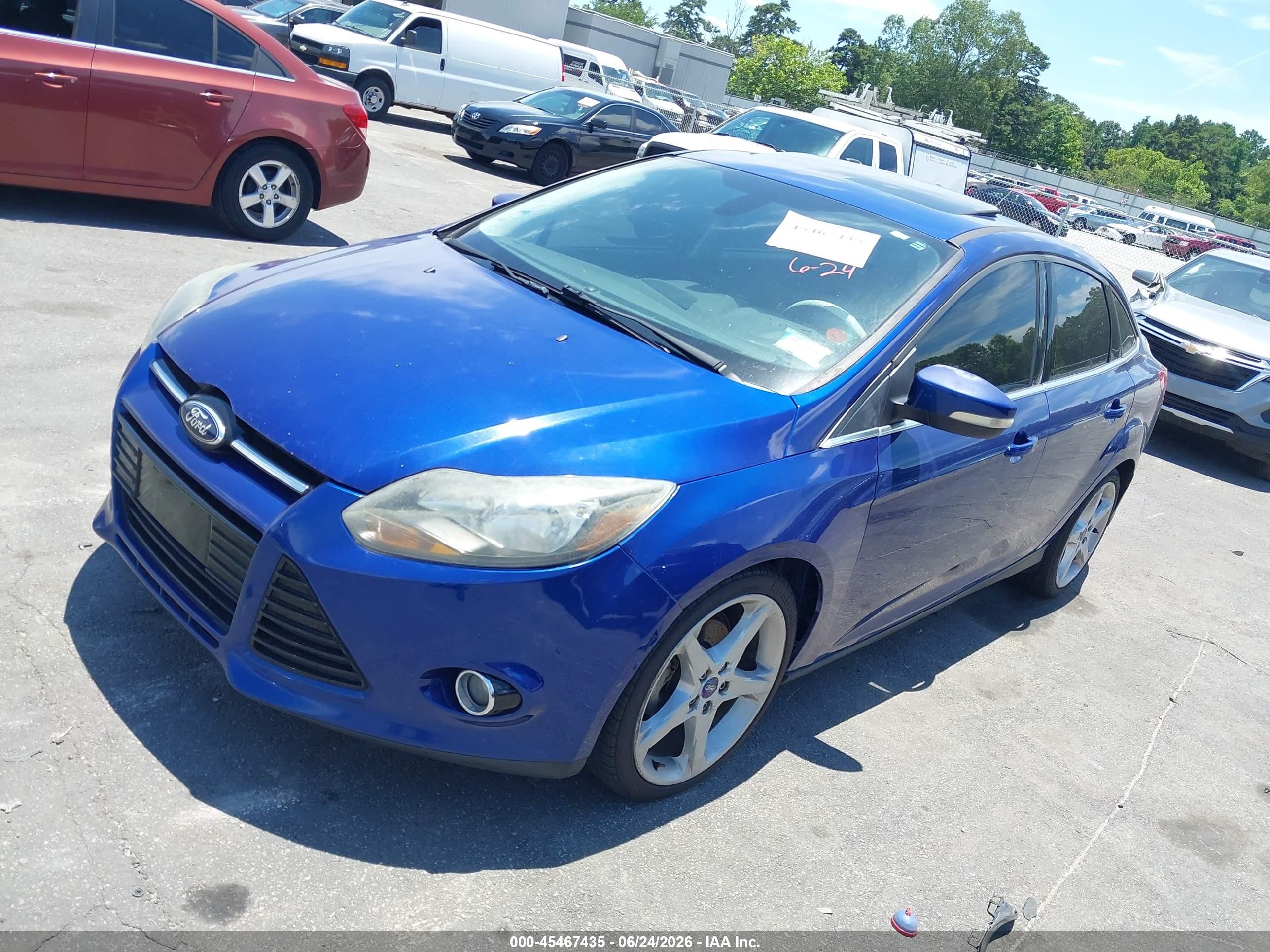 2012 Ford Focus Titanium Blue vin: 1FAHP3J2XCL443099