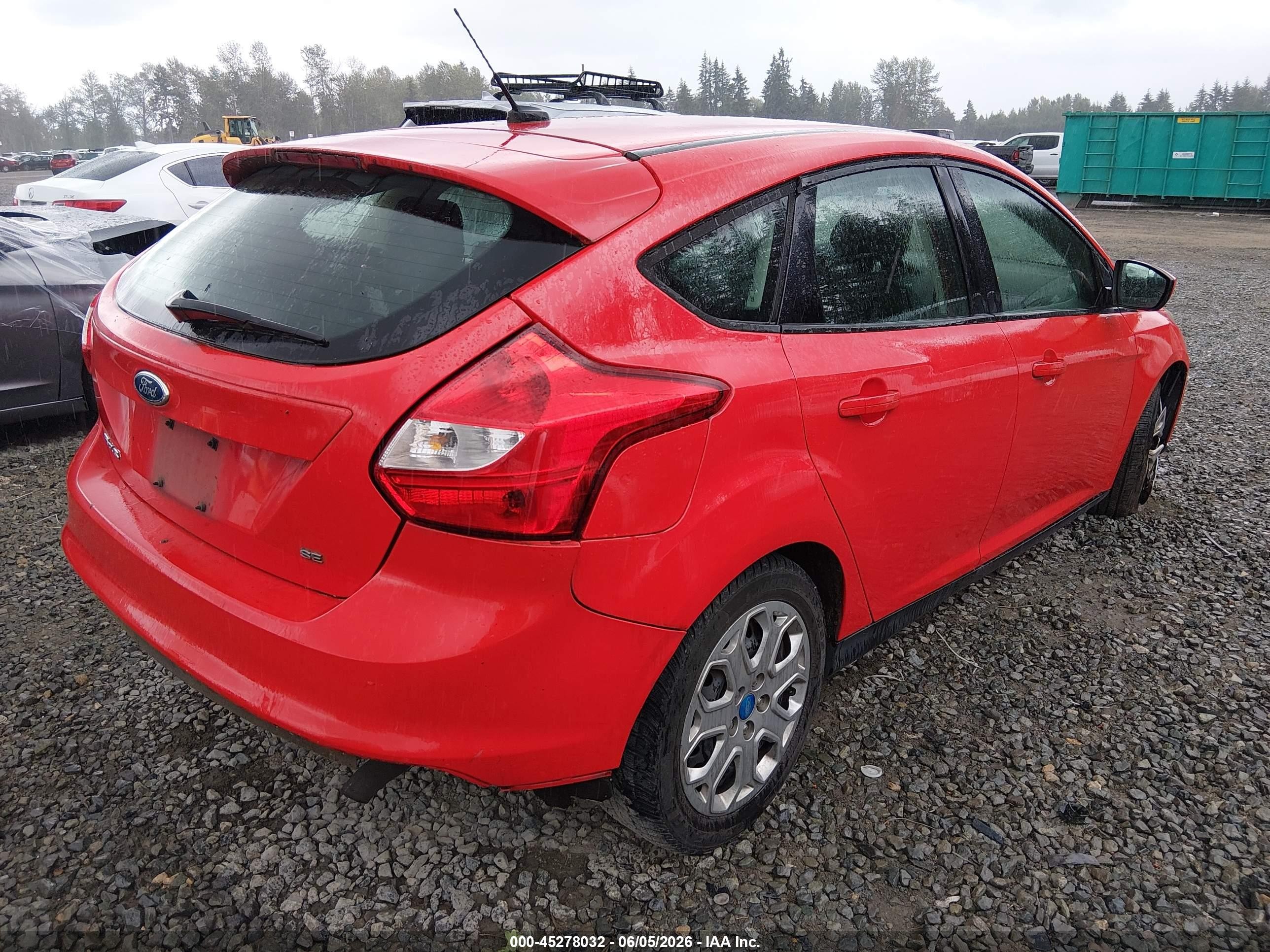 2012 Ford Focus Se Red vin: 1FAHP3K20CL176201