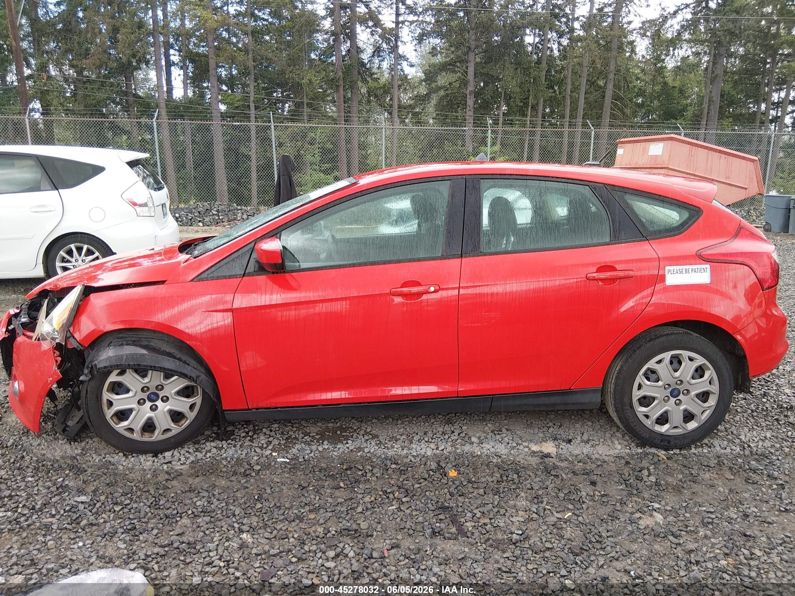 2012 Ford Focus Se Red vin: 1FAHP3K20CL176201