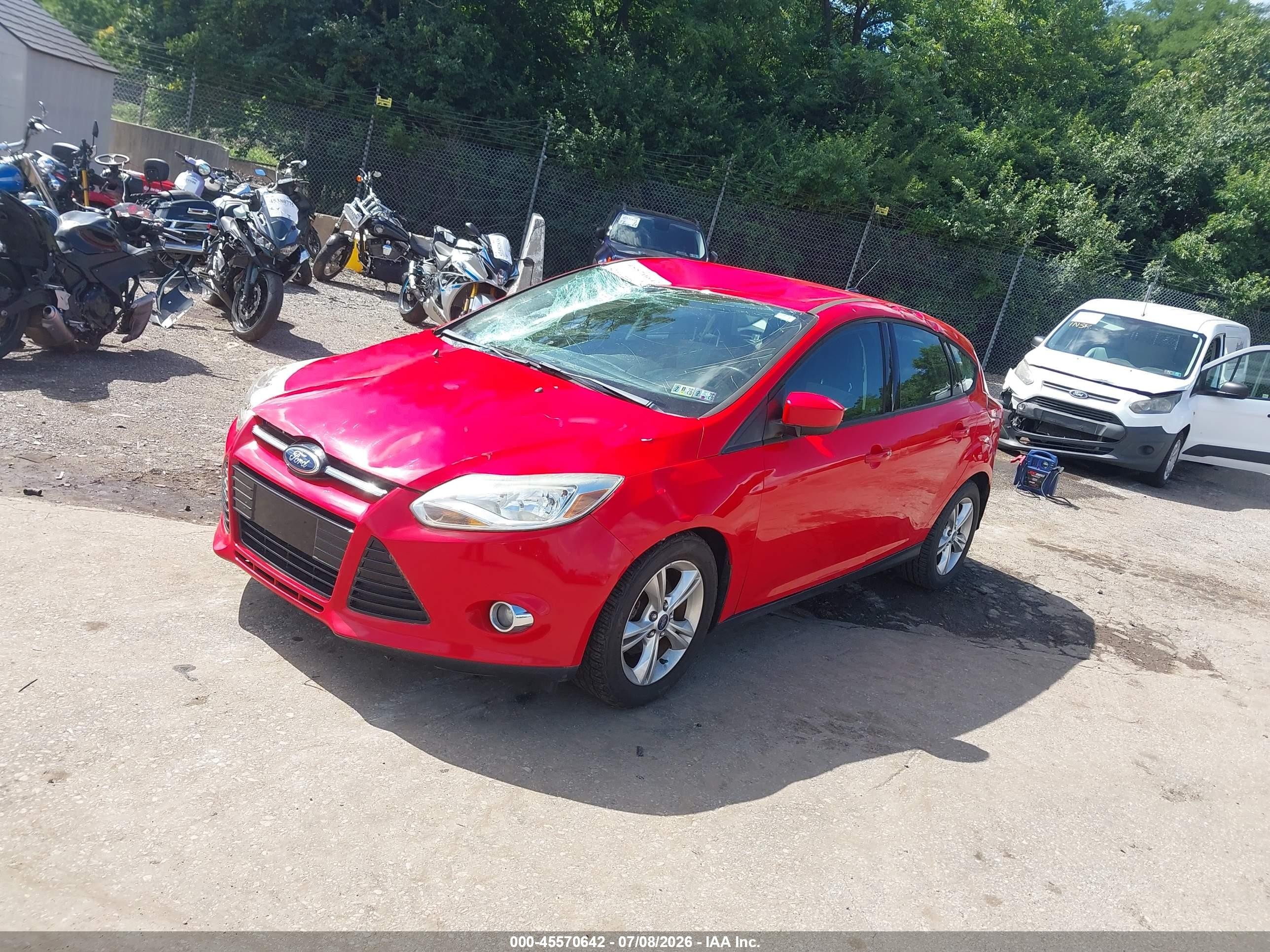2012 Ford Focus Se Красный vin: 1FAHP3K20CL194312