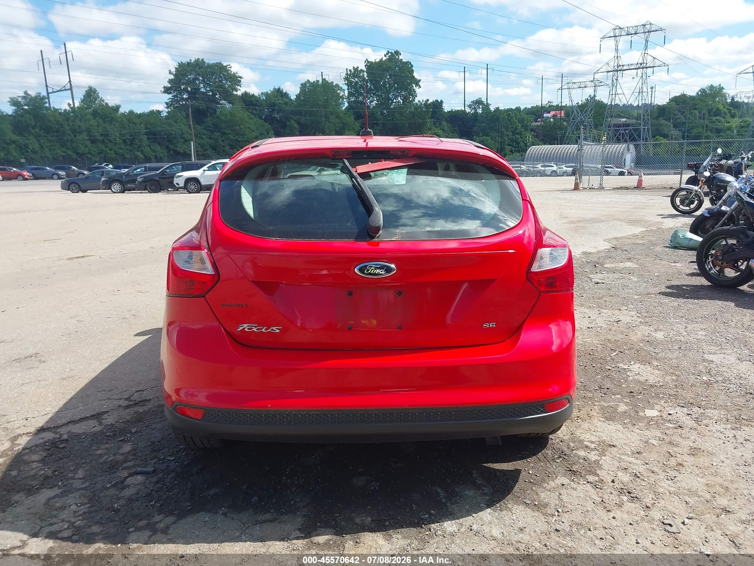 2012 Ford Focus Se Красный vin: 1FAHP3K20CL194312