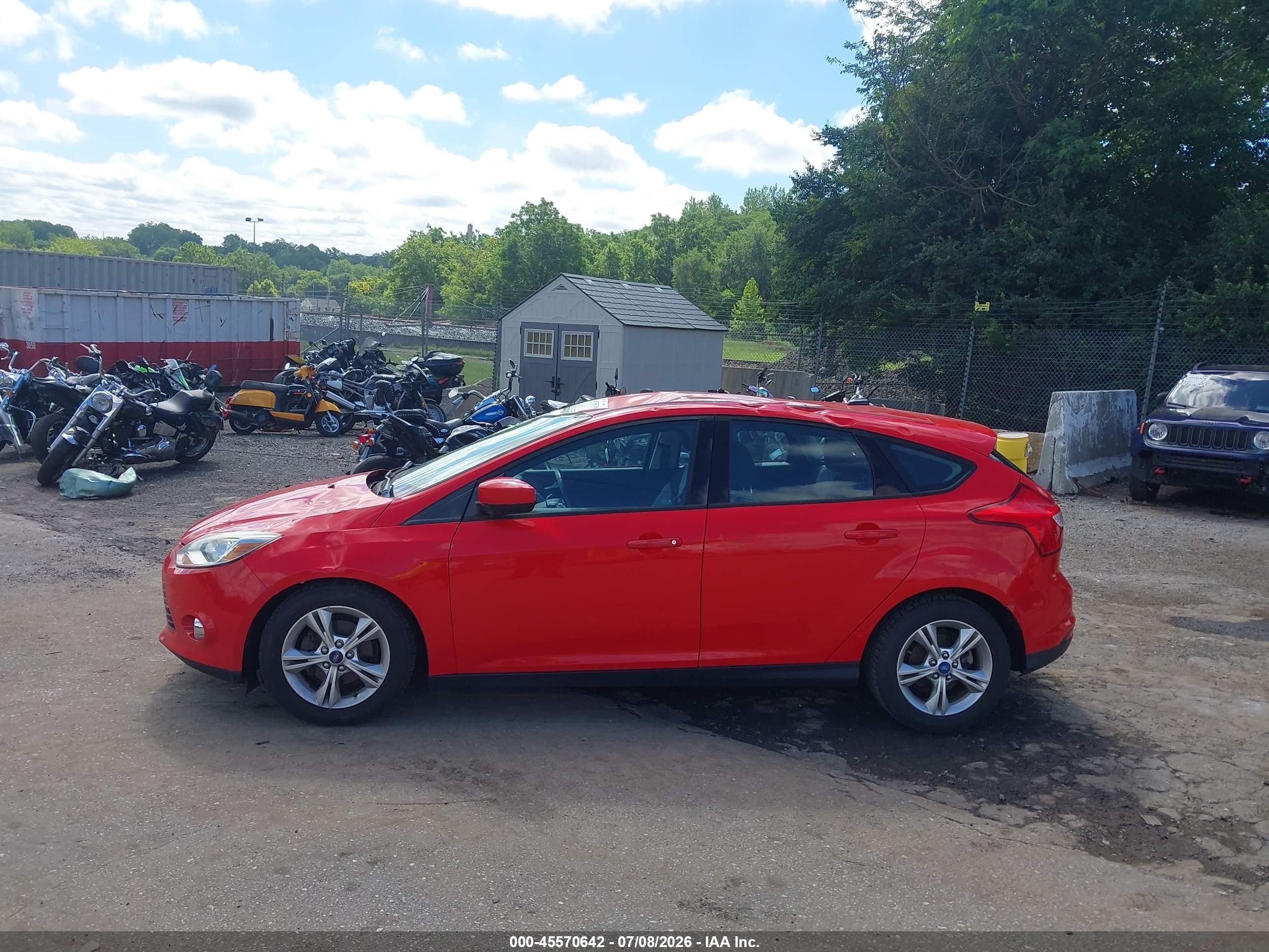 2012 Ford Focus Se Красный vin: 1FAHP3K20CL194312
