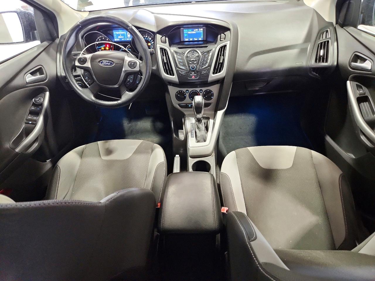 2012 Ford Focus Se Black vin: 1FAHP3K20CL293387