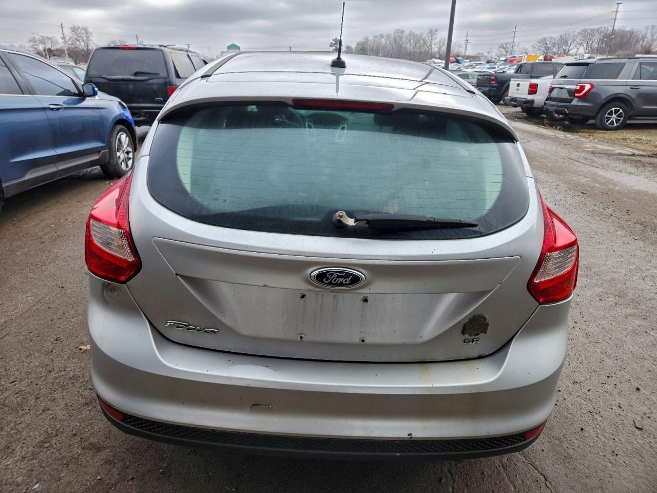 2012 Ford Focus Se Silver vin: 1FAHP3K20CL297293