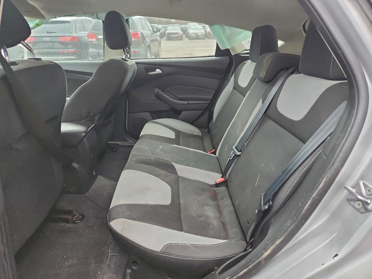 2012 Ford Focus Se Silver vin: 1FAHP3K20CL297293