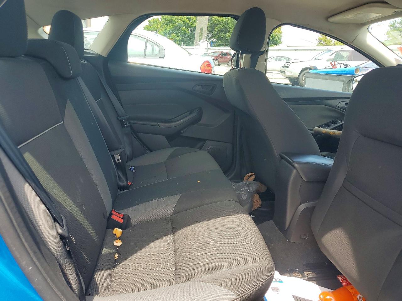 2012 Ford Focus Se Blue vin: 1FAHP3K20CL320572