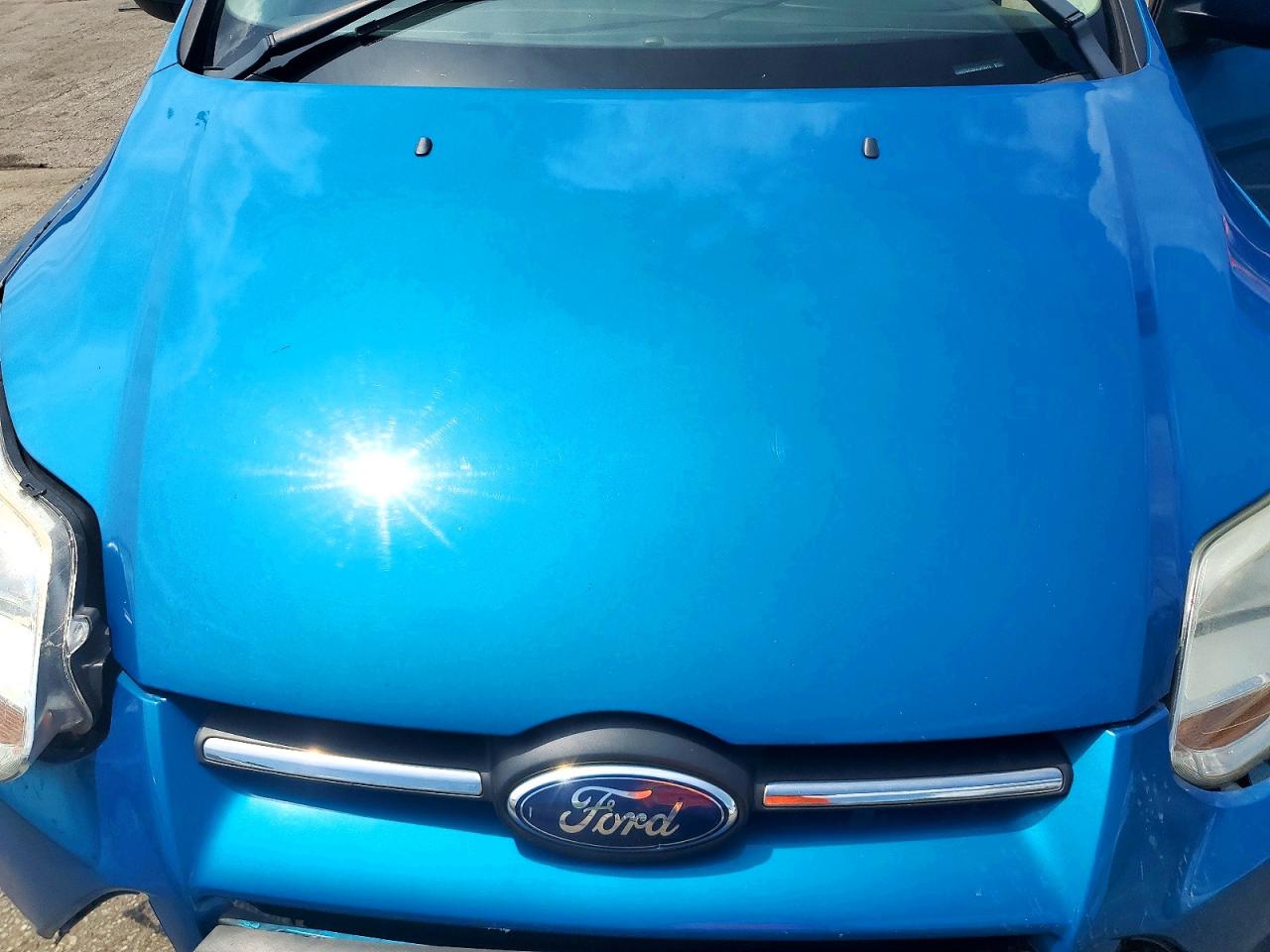2012 Ford Focus Se Blue vin: 1FAHP3K20CL320572