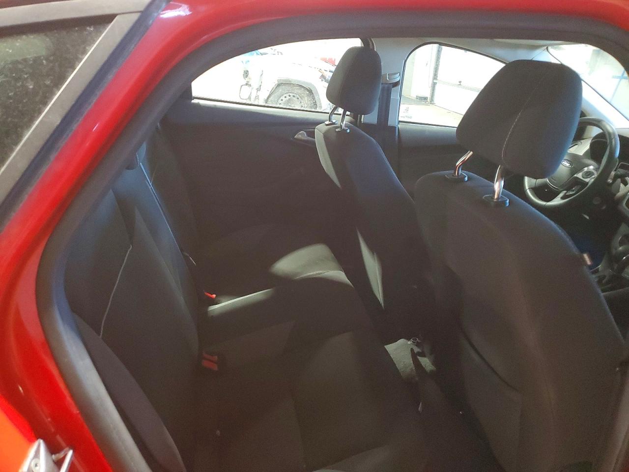 2012 Ford Focus Se Red vin: 1FAHP3K20CL340353
