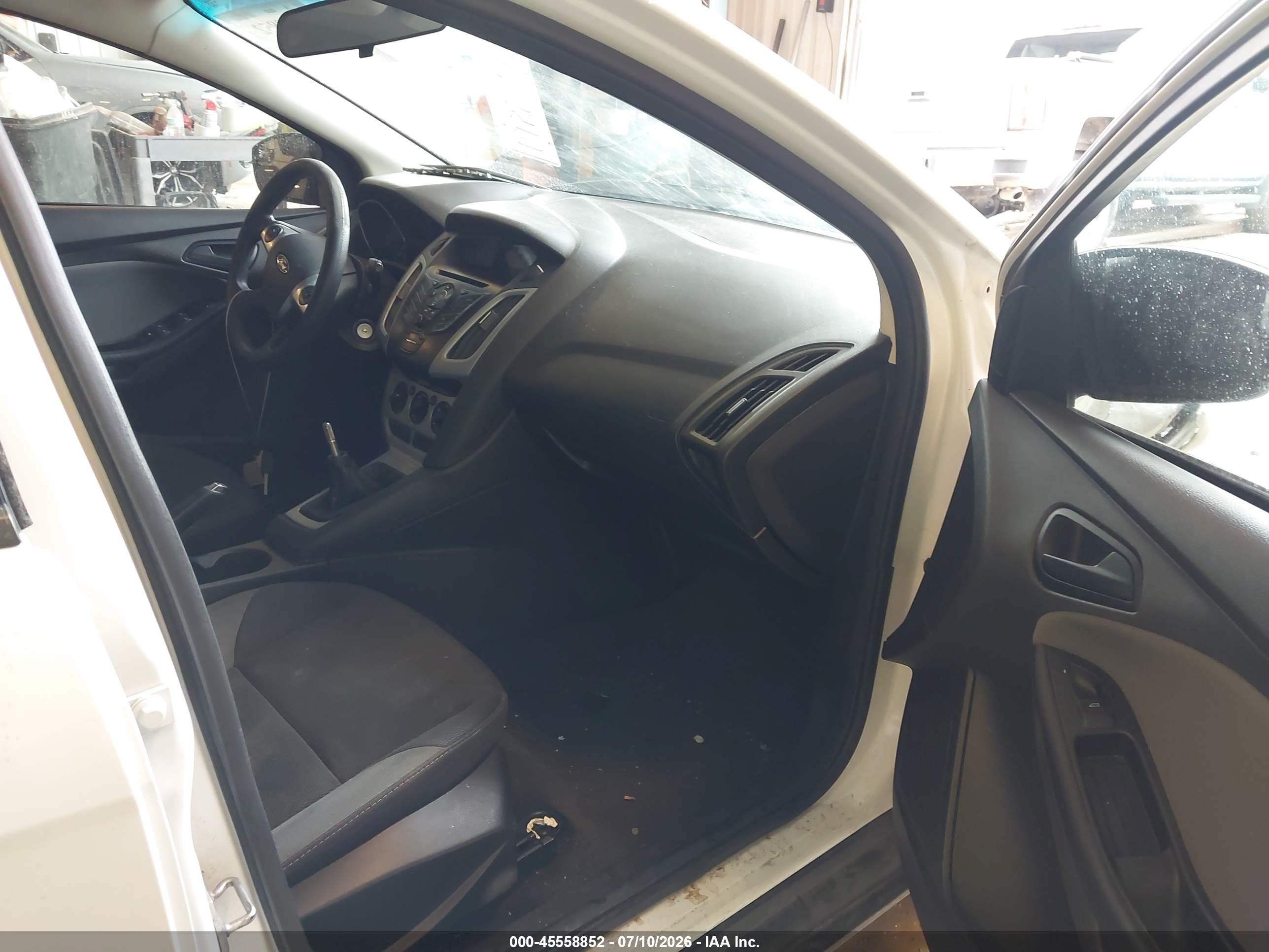 2012 Ford Focus Se White vin: 1FAHP3K20CL364412