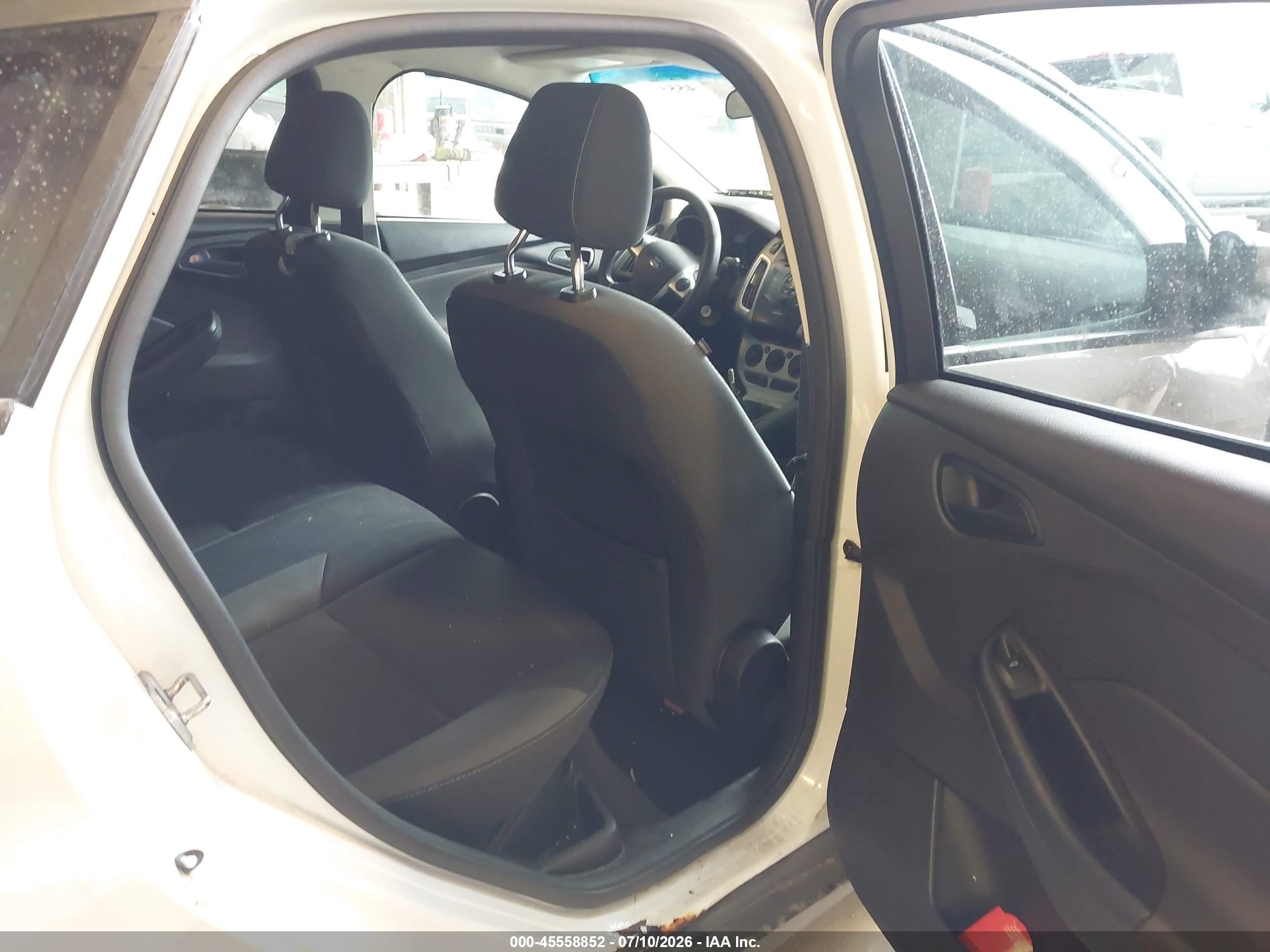 2012 Ford Focus Se White vin: 1FAHP3K20CL364412