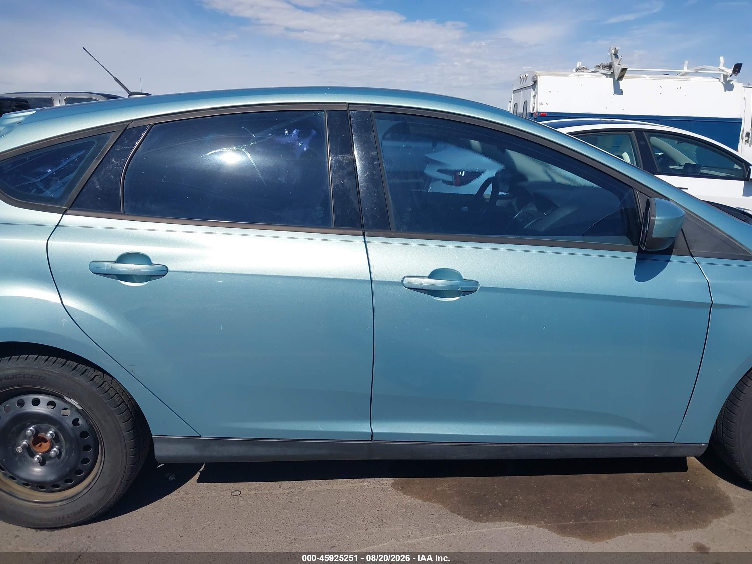 2012 Ford Focus Se Turquoise vin: 1FAHP3K20CL423216