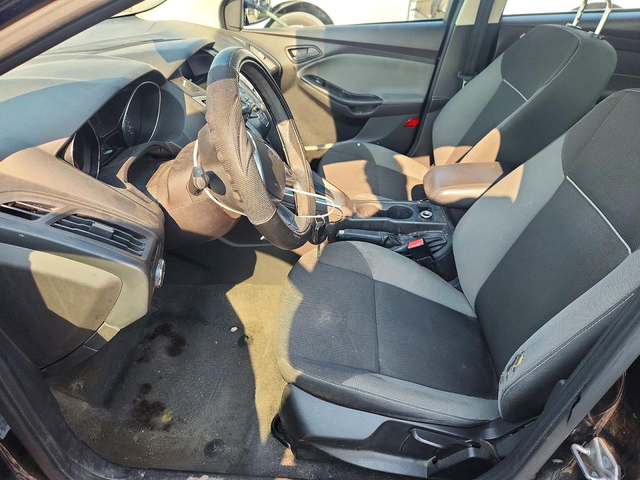 2012 Ford Focus Se Черный vin: 1FAHP3K21CL102219