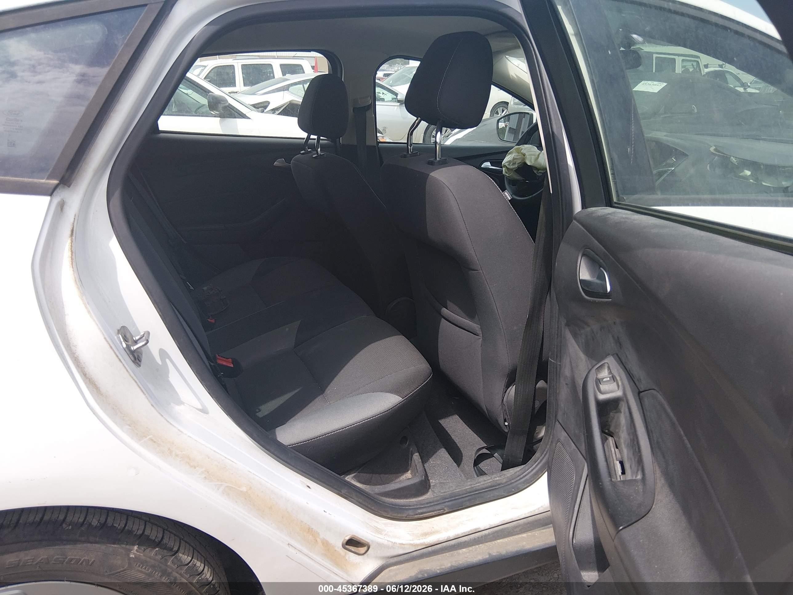 2012 Ford Focus Se White vin: 1FAHP3K21CL123622