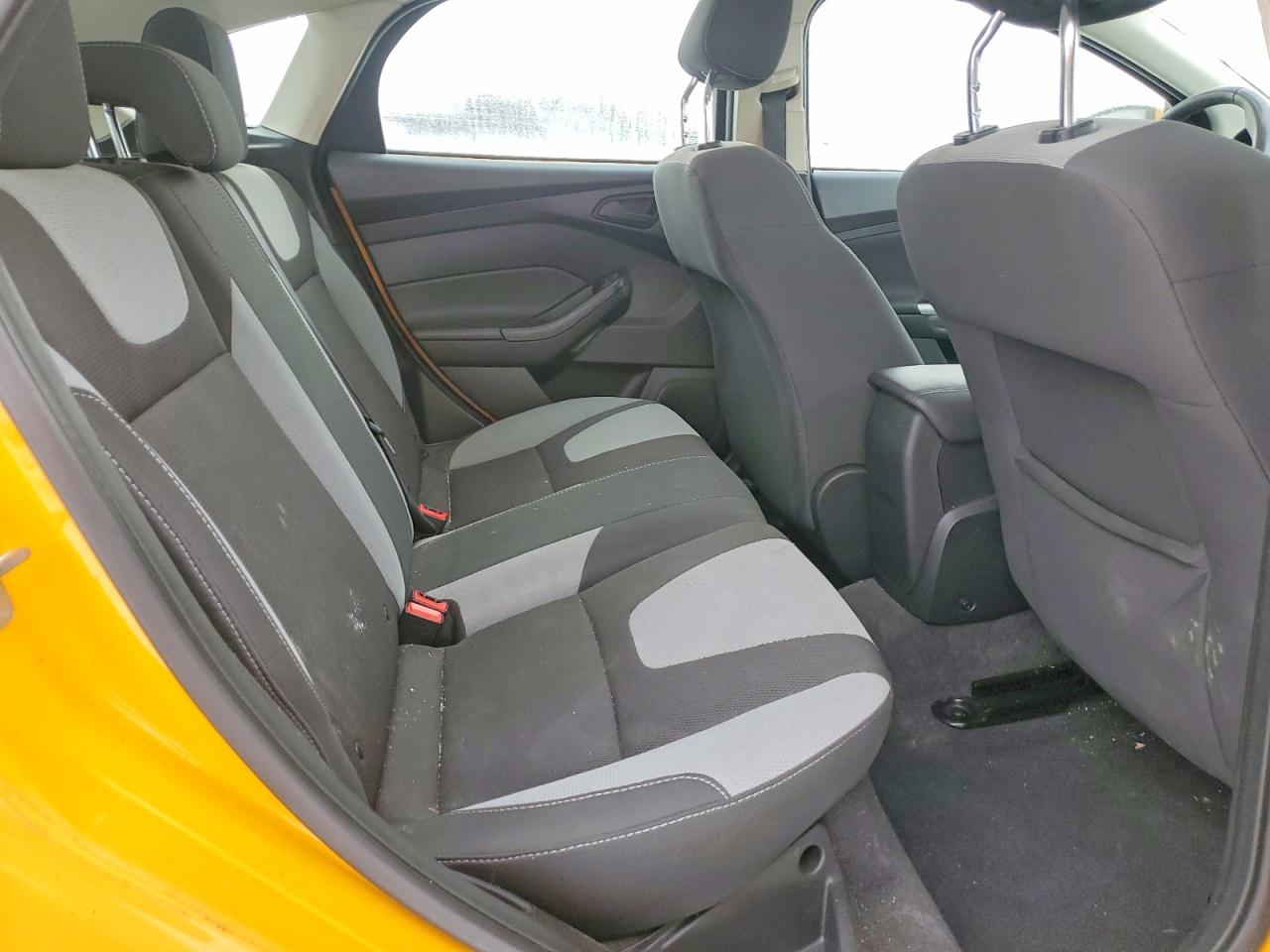 2012 Ford Focus Se Yellow vin: 1FAHP3K21CL171248