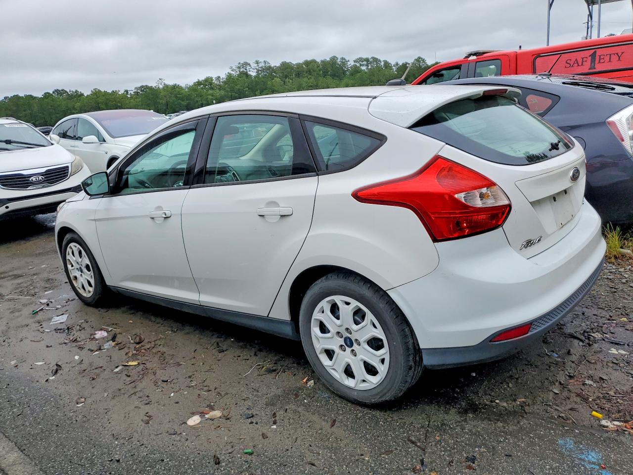 2012 Ford Focus Se White vin: 1FAHP3K21CL302940