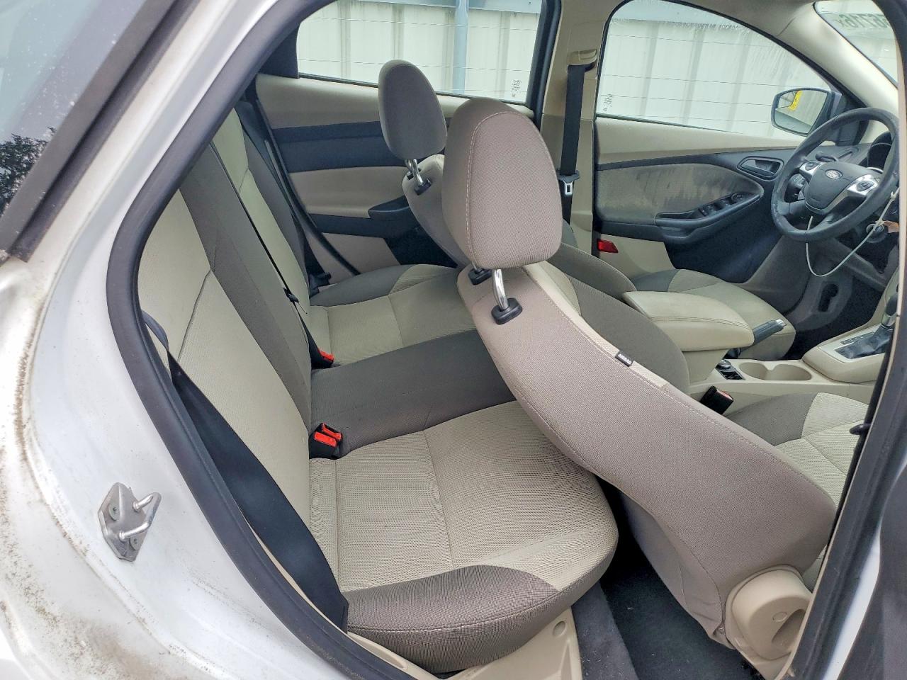 2012 Ford Focus Se White vin: 1FAHP3K21CL302940