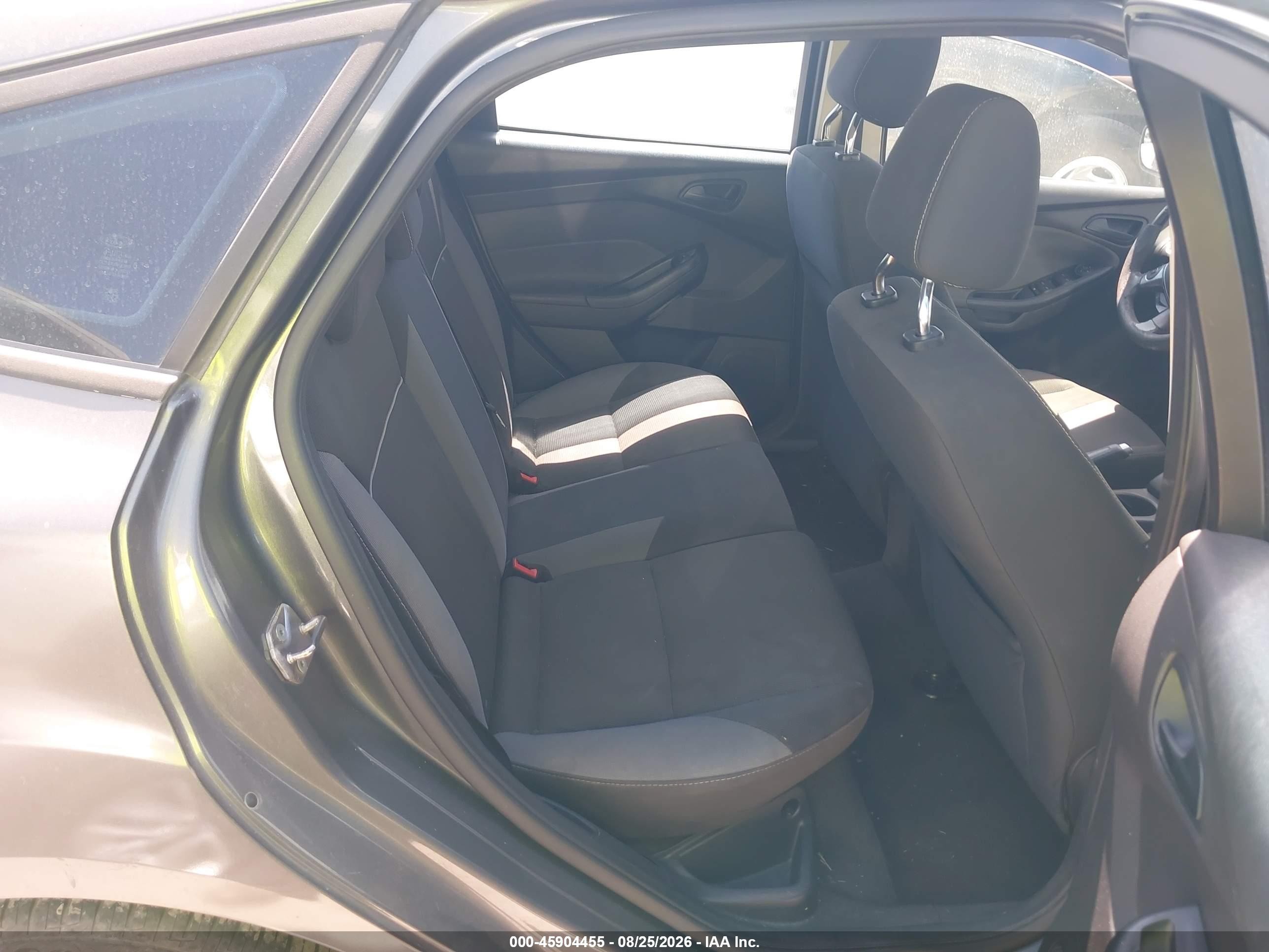 2012 Ford Focus Se Серый vin: 1FAHP3K21CL312433