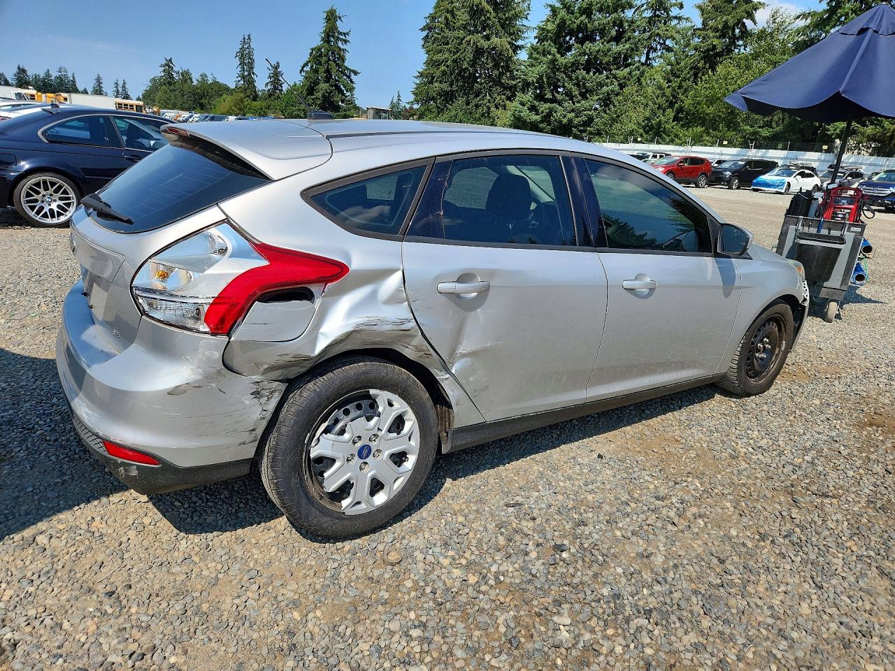 2012 Ford Focus Se Серебряный vin: 1FAHP3K21CL338031