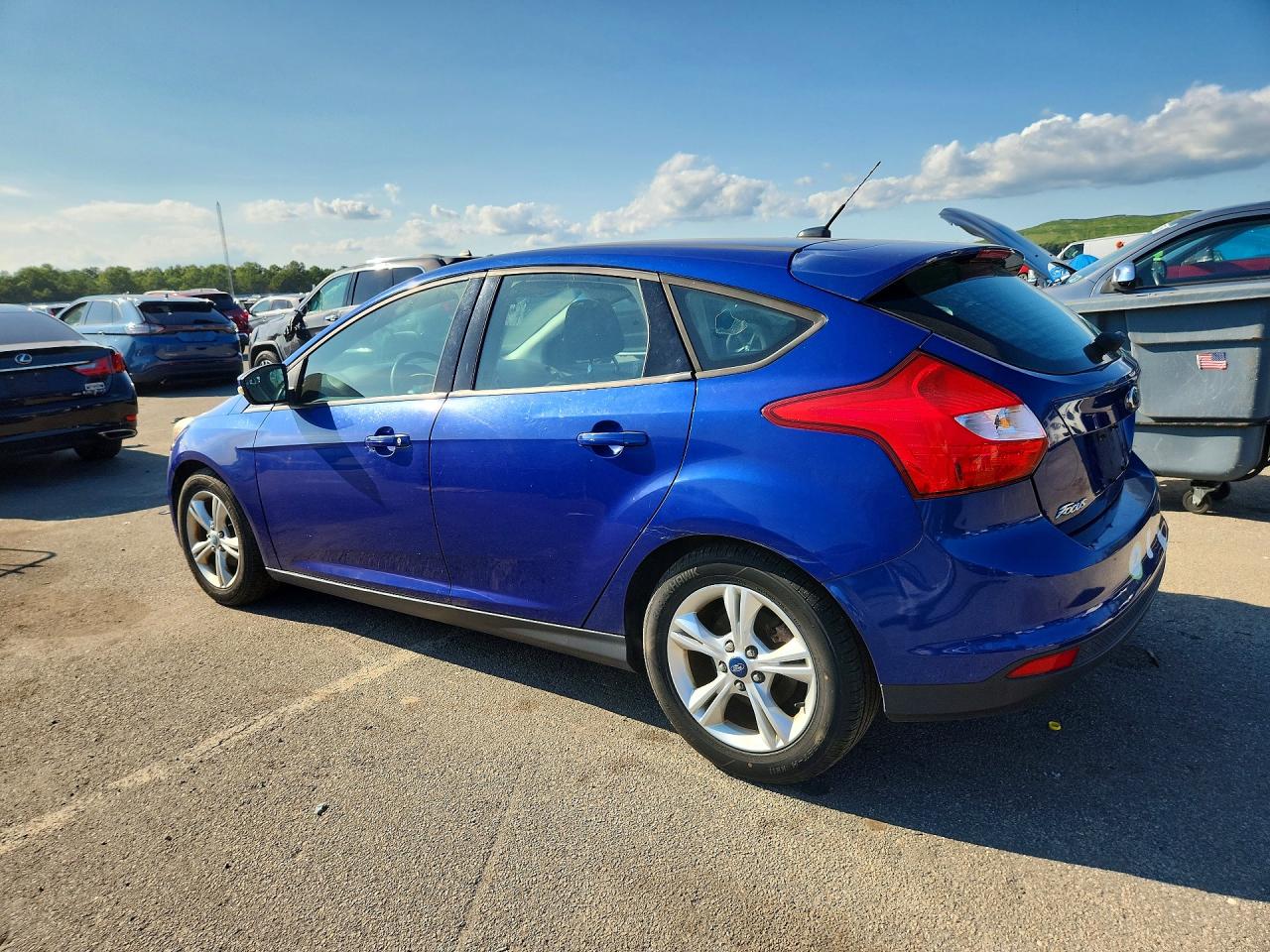 2012 Ford Focus Se Blue vin: 1FAHP3K21CL351782