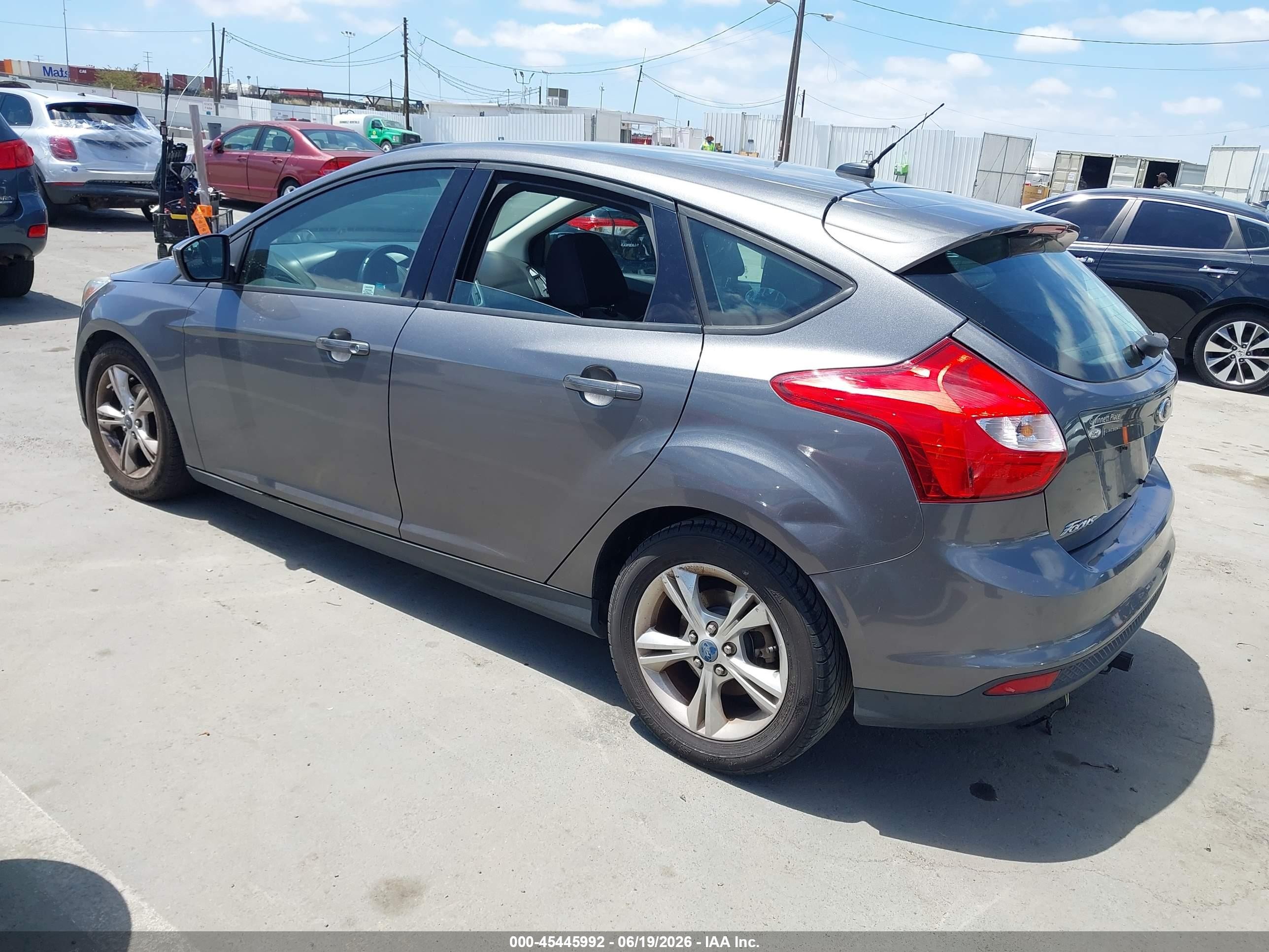 2012 Ford Focus Se Серый vin: 1FAHP3K21CL419899