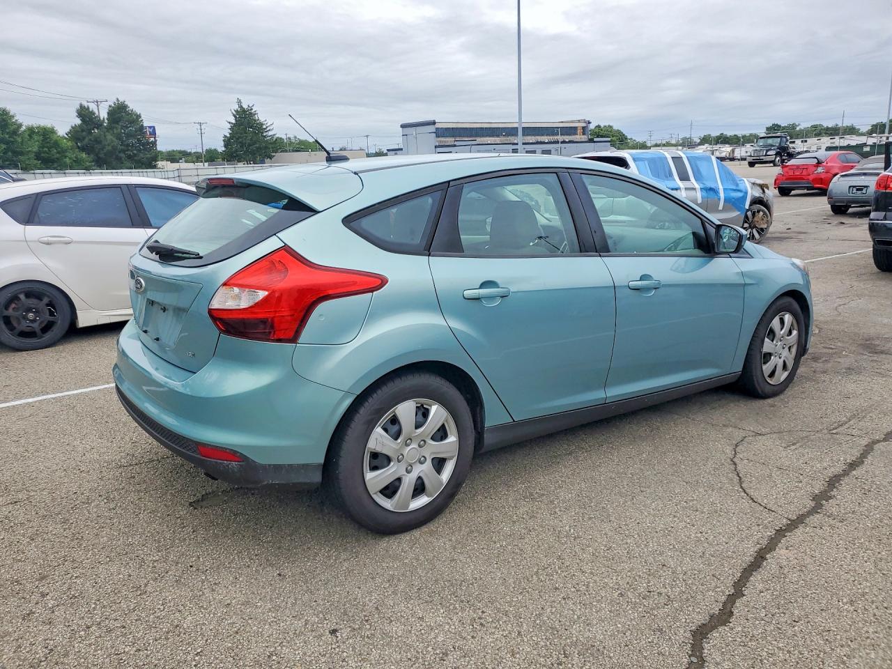 2012 Ford Focus Se Синий vin: 1FAHP3K21CL442745