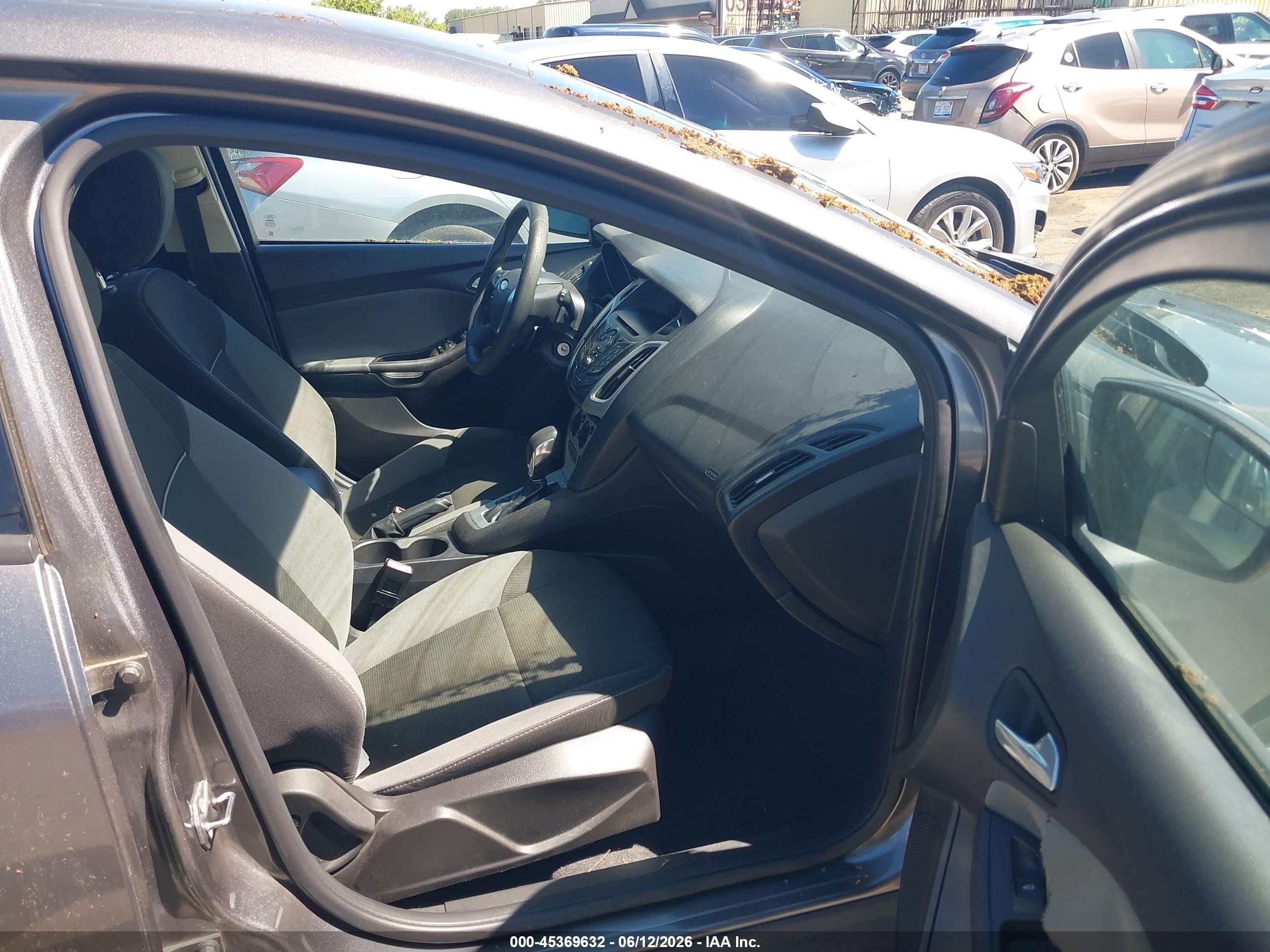 2012 Ford Focus Se Gray vin: 1FAHP3K21CL465555