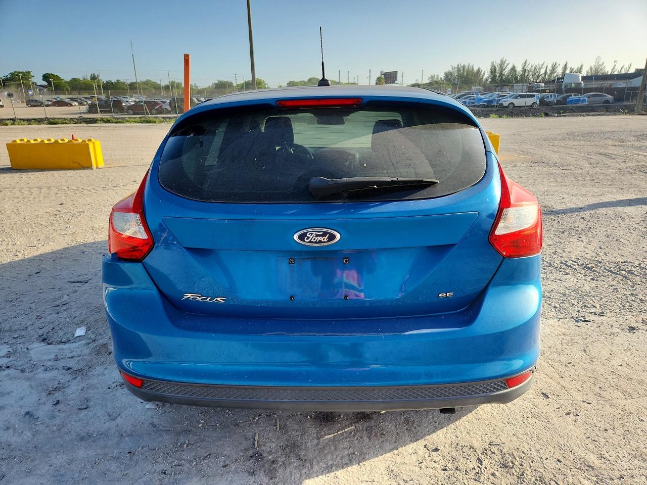 2012 Ford Focus Se Blue vin: 1FAHP3K22CL161036